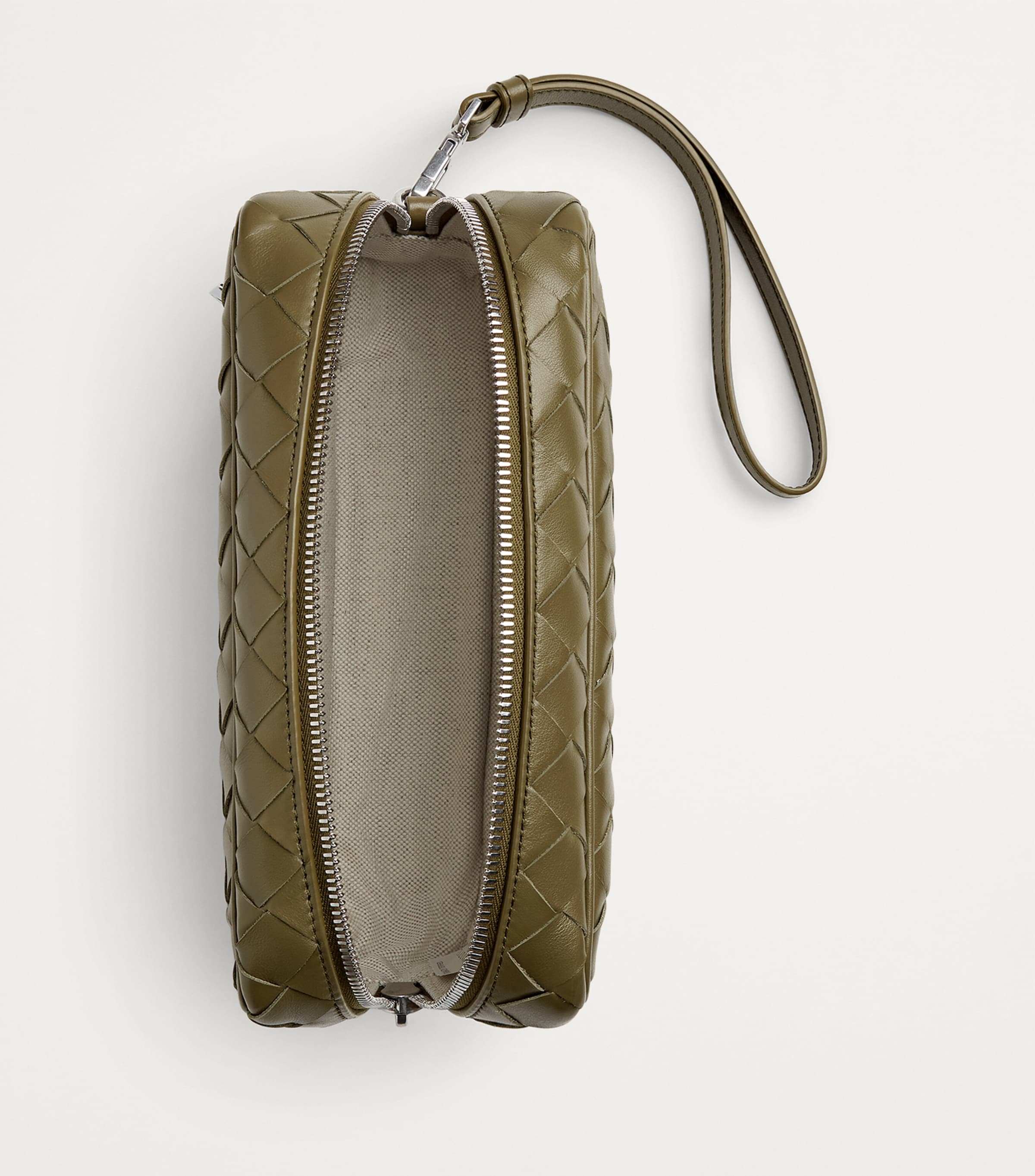 ポーチ Bottega Veneta INTRECCIATO POUCH Bottega Veneta Black Intrecciato Standing Pouch Clutch Bag