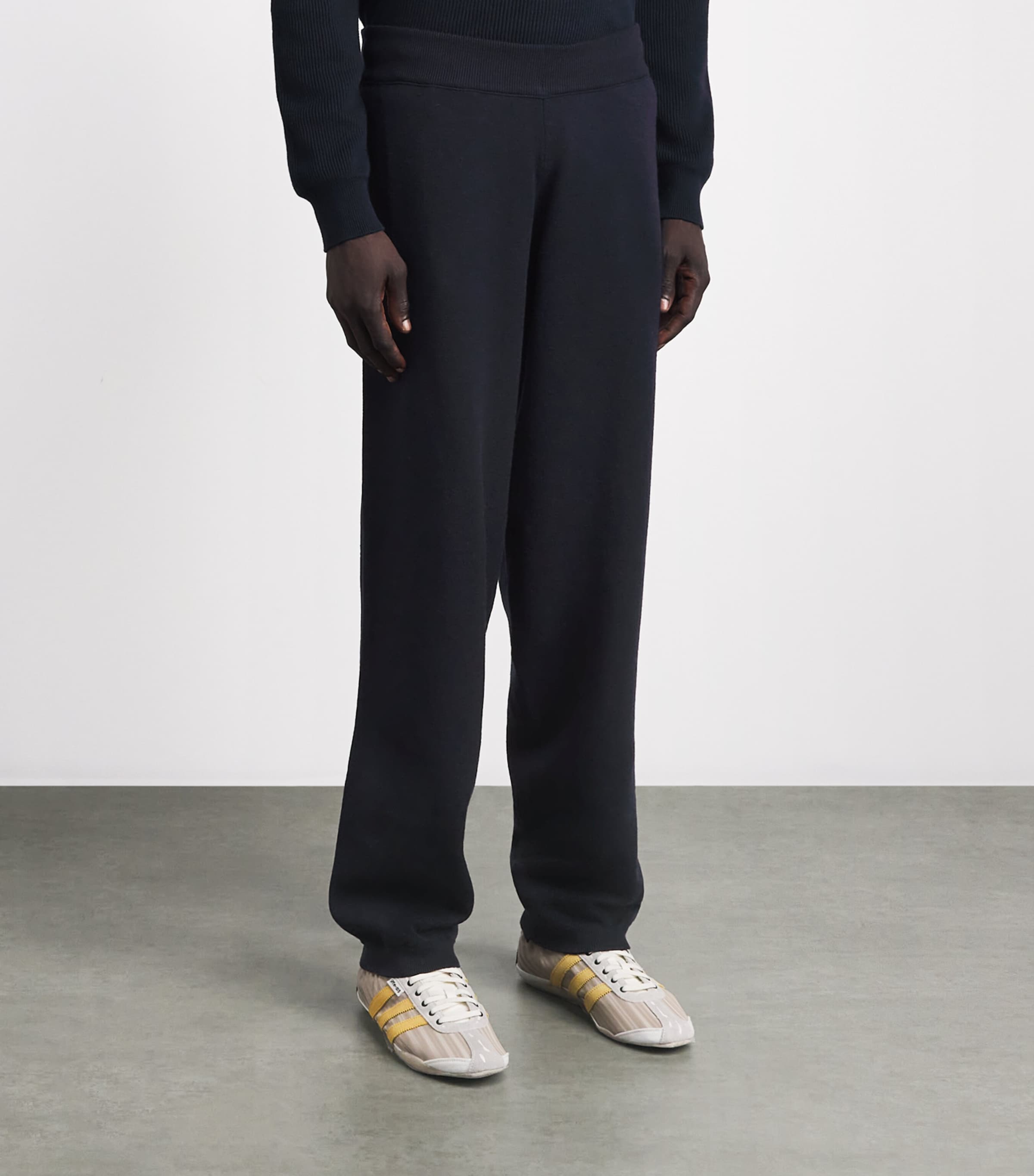 Stone Island Mens Virgin Wool-Blend Compass Sweatpants Image 4