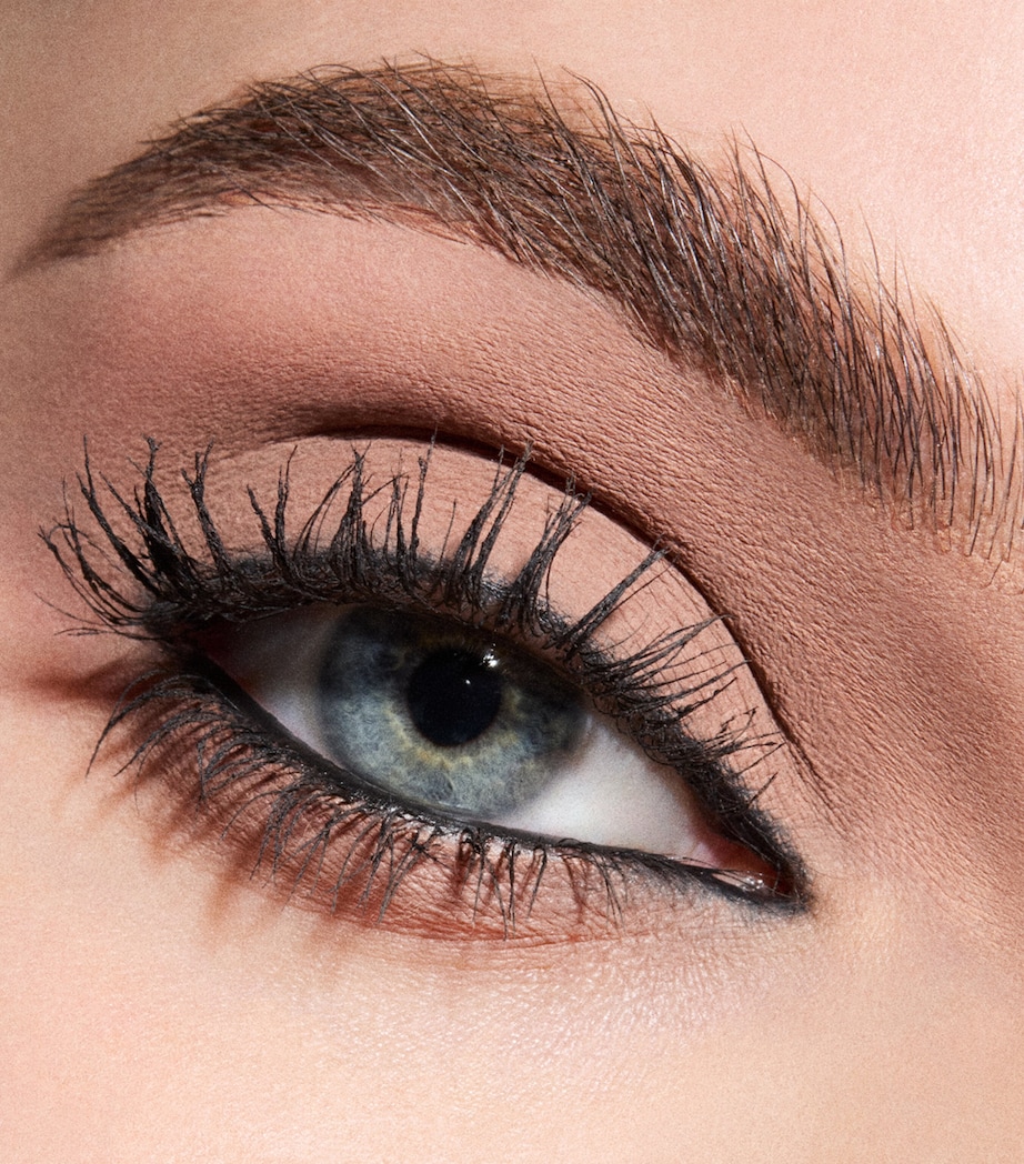 MAC Multisculpt Matte Eye and Face Contour Buffed Up Image 4