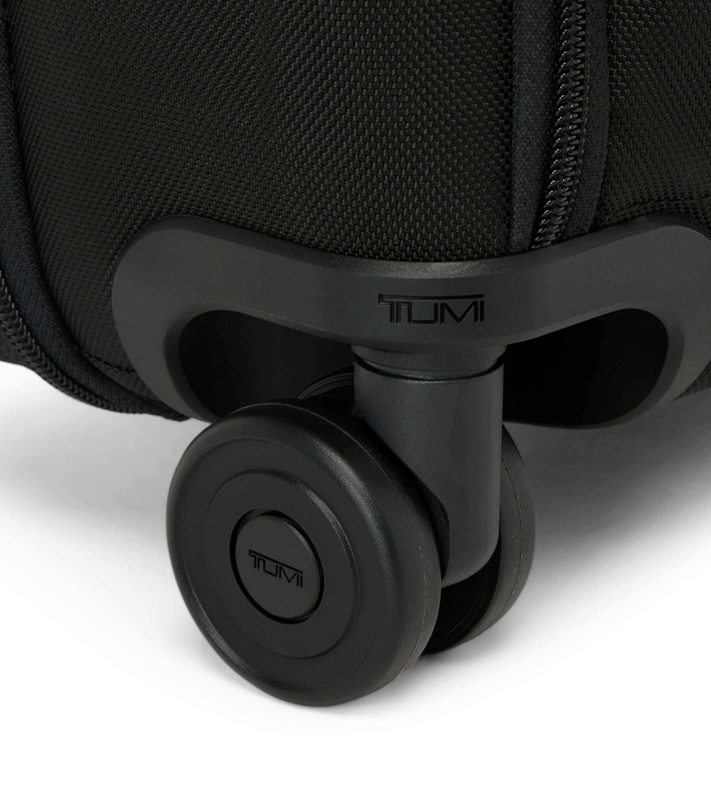 Tumi Alpha 4 Compact Cabin Bag (41cm) Black Image 6