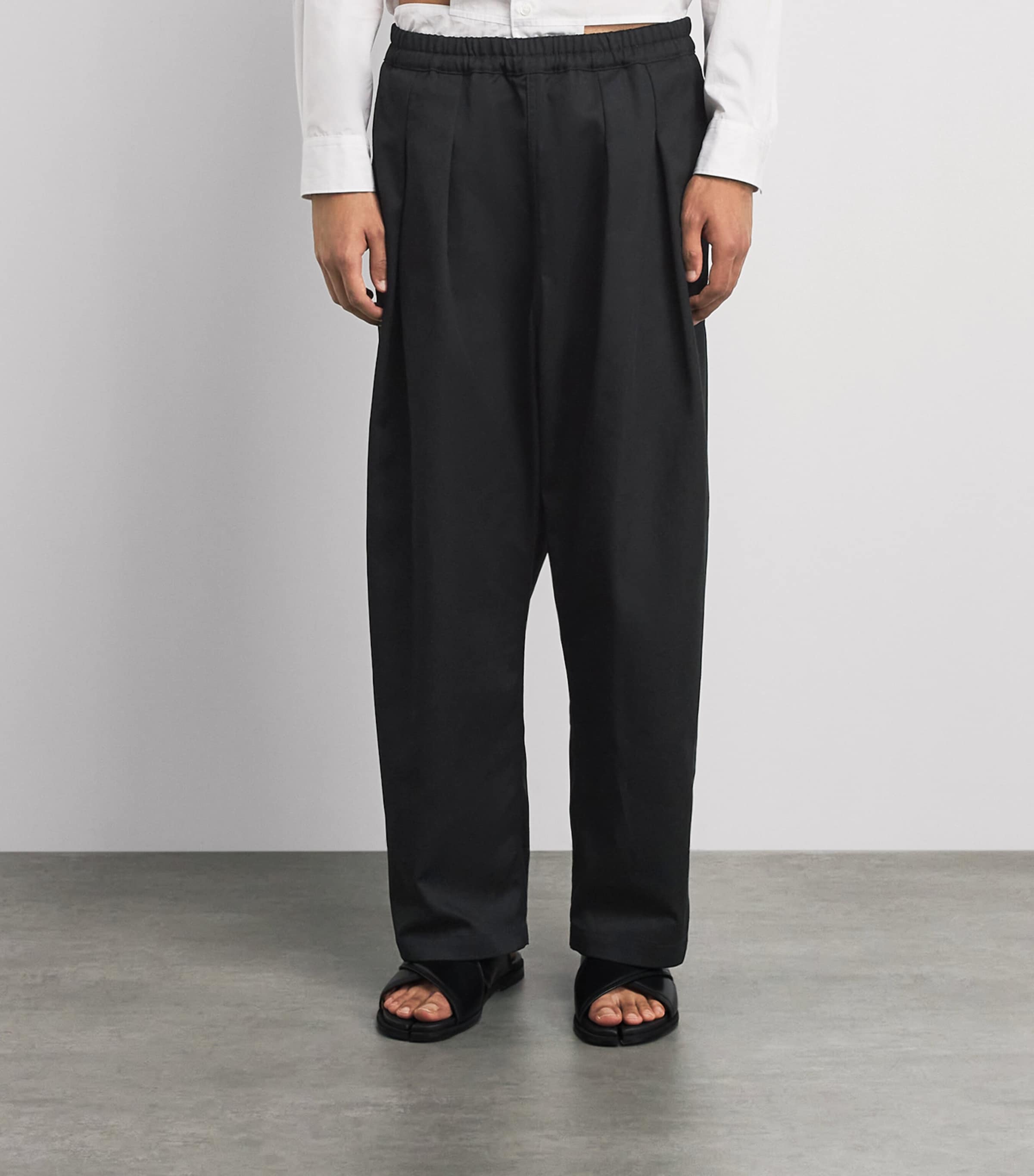 Maison Margiela Mens Drop-Rise Wide-Leg Trousers Black Image 4
