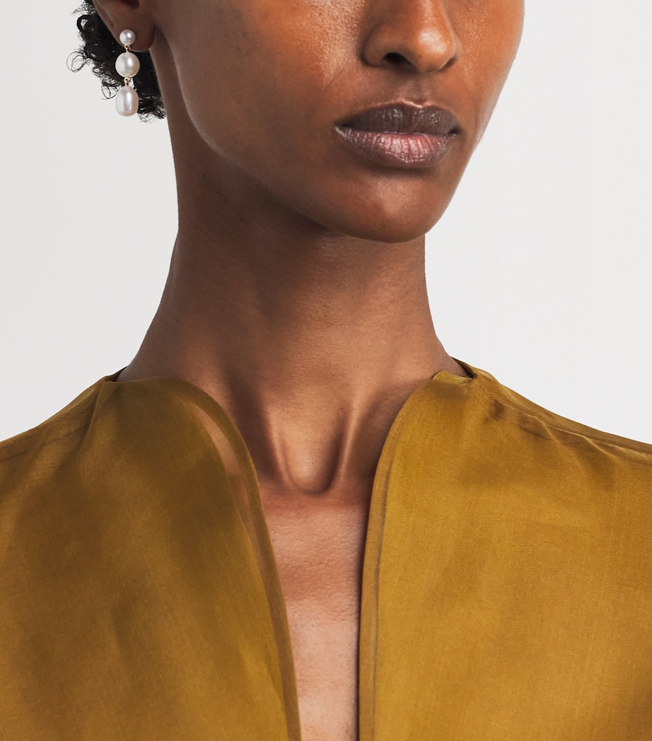 Sophie Bille Brahe Yellow Gold and Pearl Amis de Luce Earrings Yellow Gold Image 2