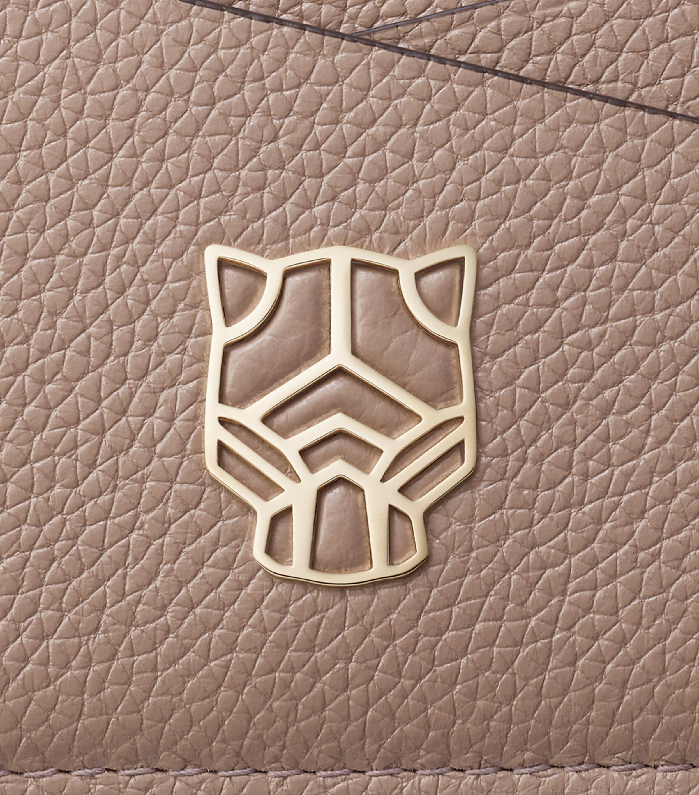Panthère Graphique de Cartier Card Holder BEIGE Image 4