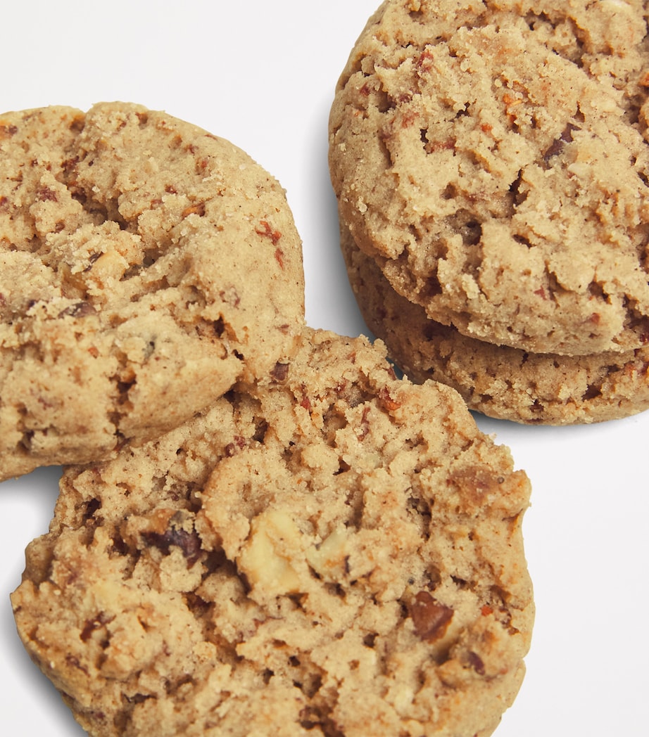 All-Butter Carrot Cake Biscuits (200g) NO COLOUR Image 3