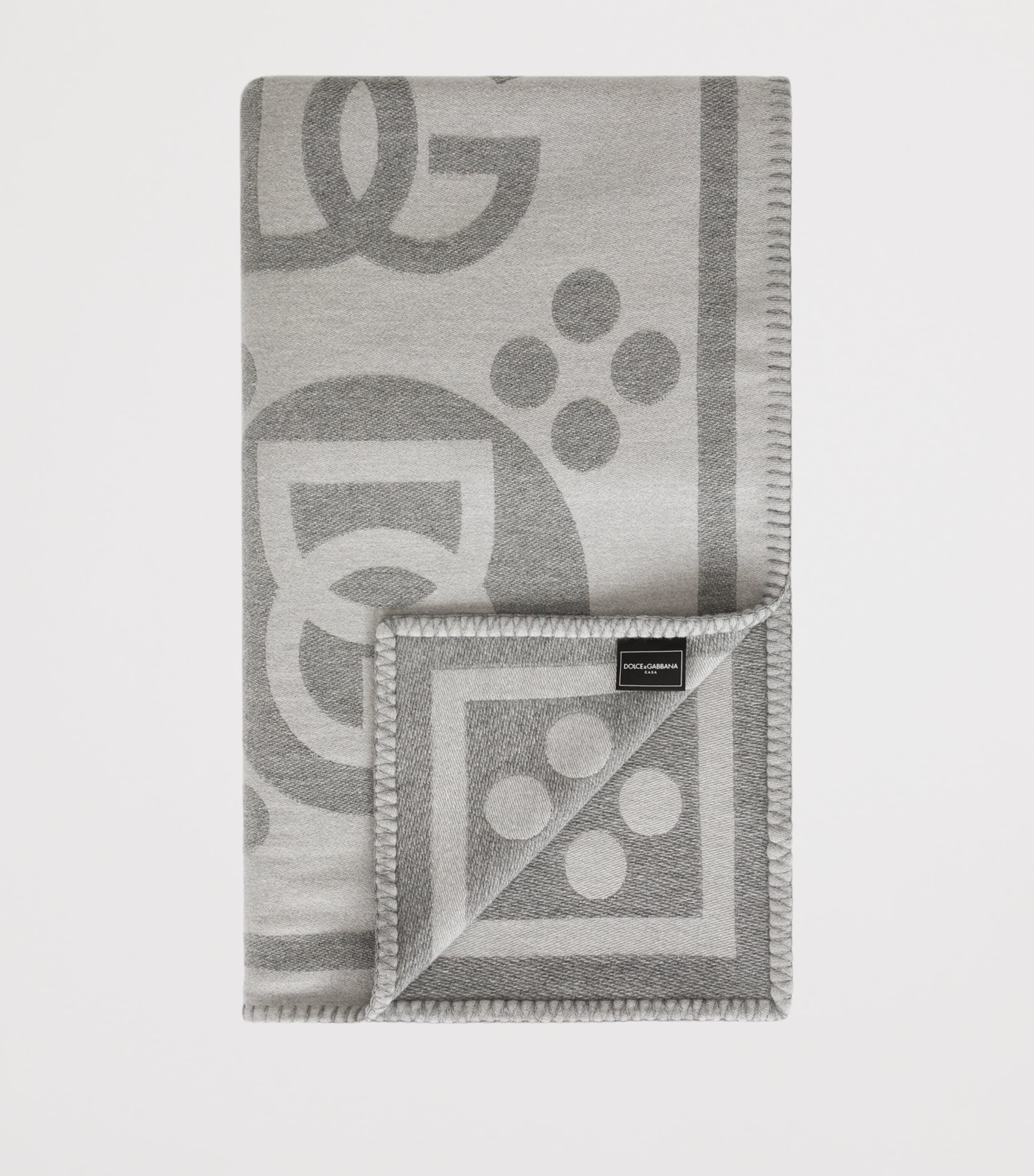 Wool Logo Jacquard Throw (140cm x 180cm) U0060-GRIGIO CHIARO Image 2