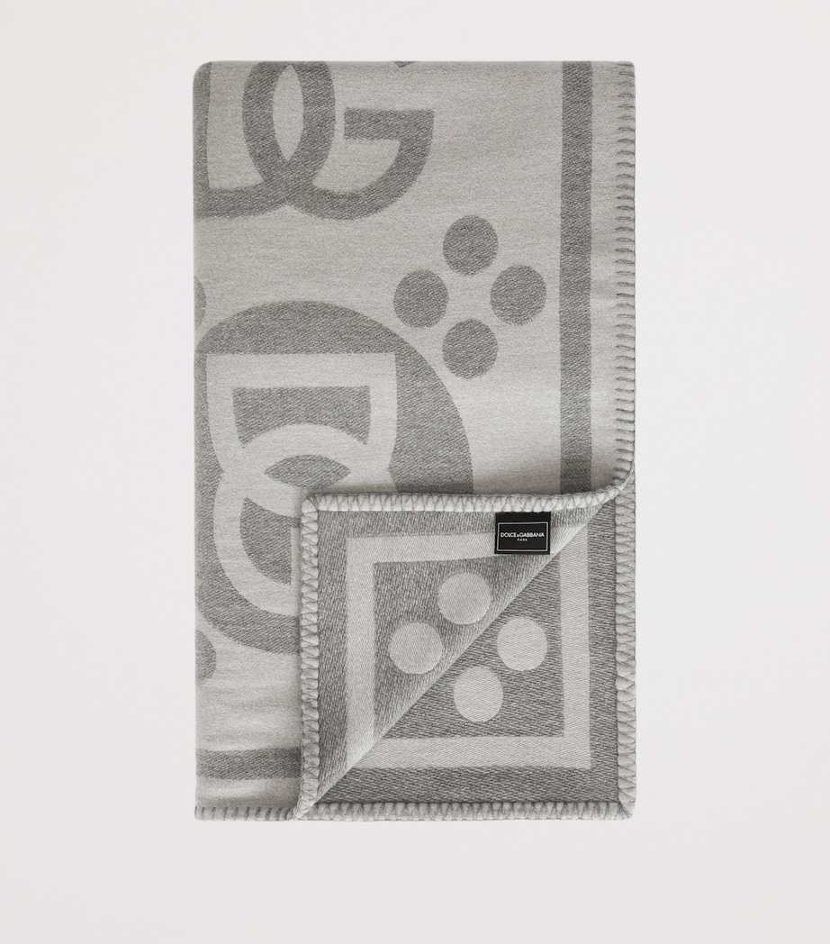 Wool Logo Jacquard Throw (140cm x 180cm) U0060-GRIGIO CHIARO Image 2