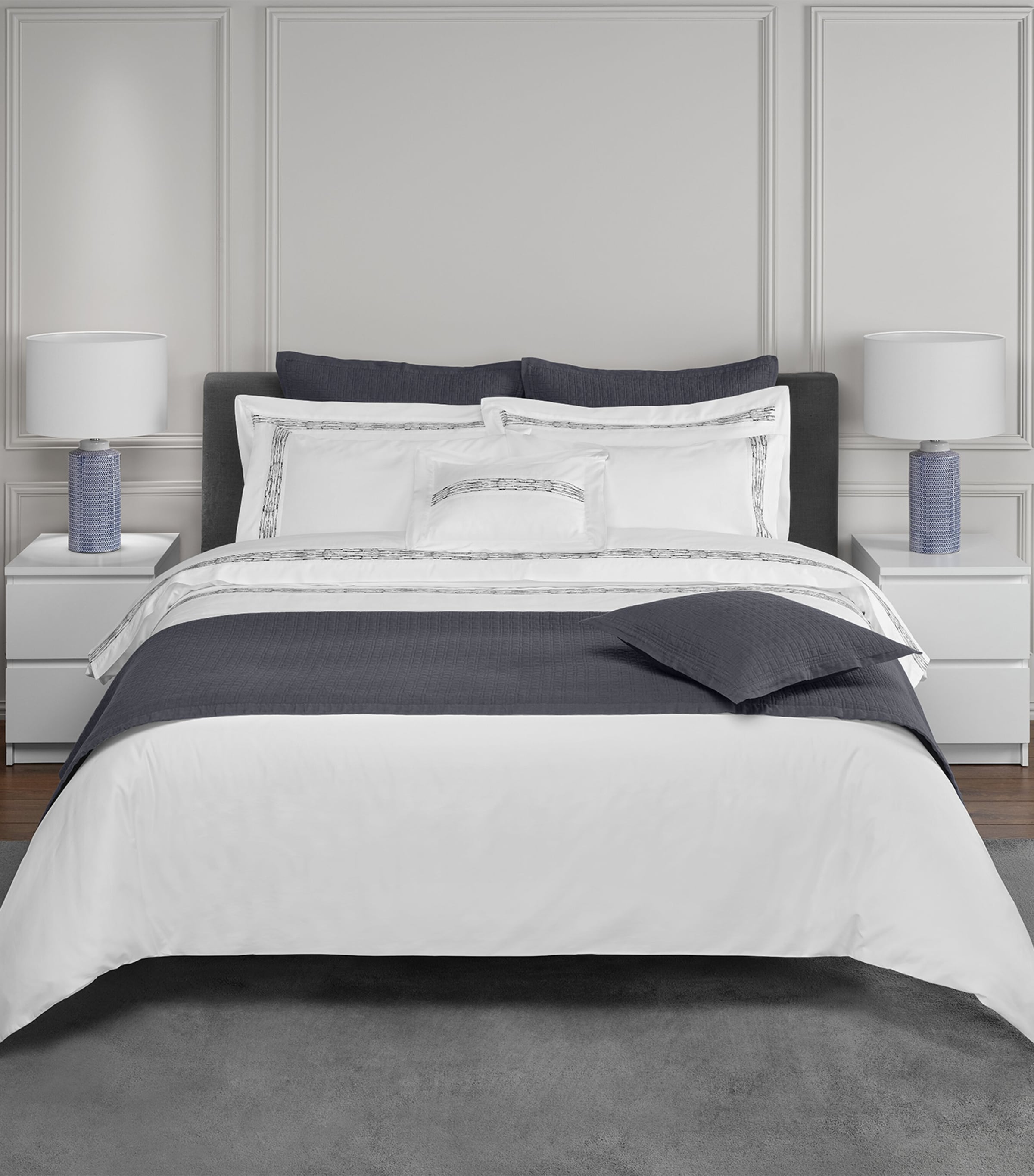 Egyptian Cotton Alentejo Pillowcase Pair (50cm x 75cm) WHITE/MIDNIGHT Image 2