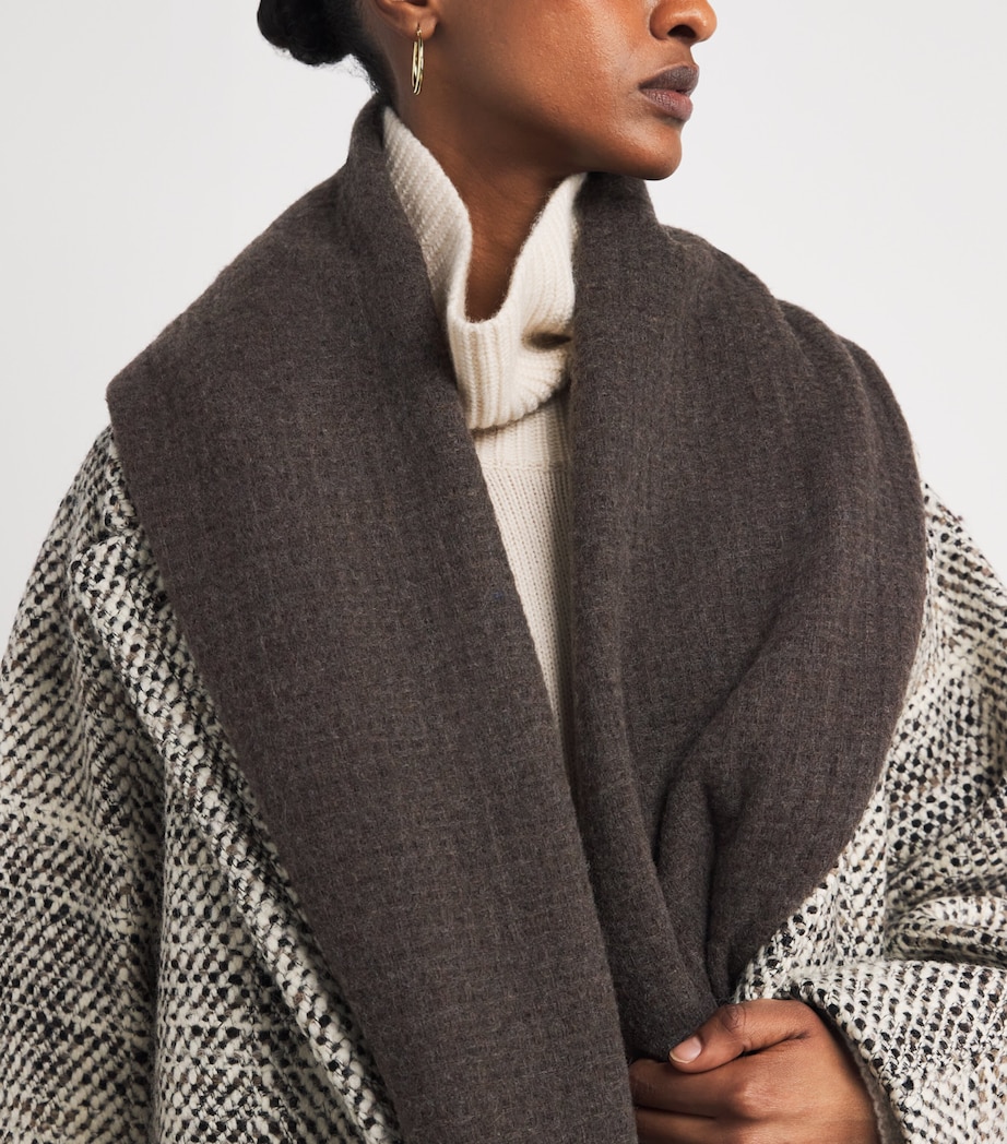 Wool Flora Waffle Scarf COCOA Image 3