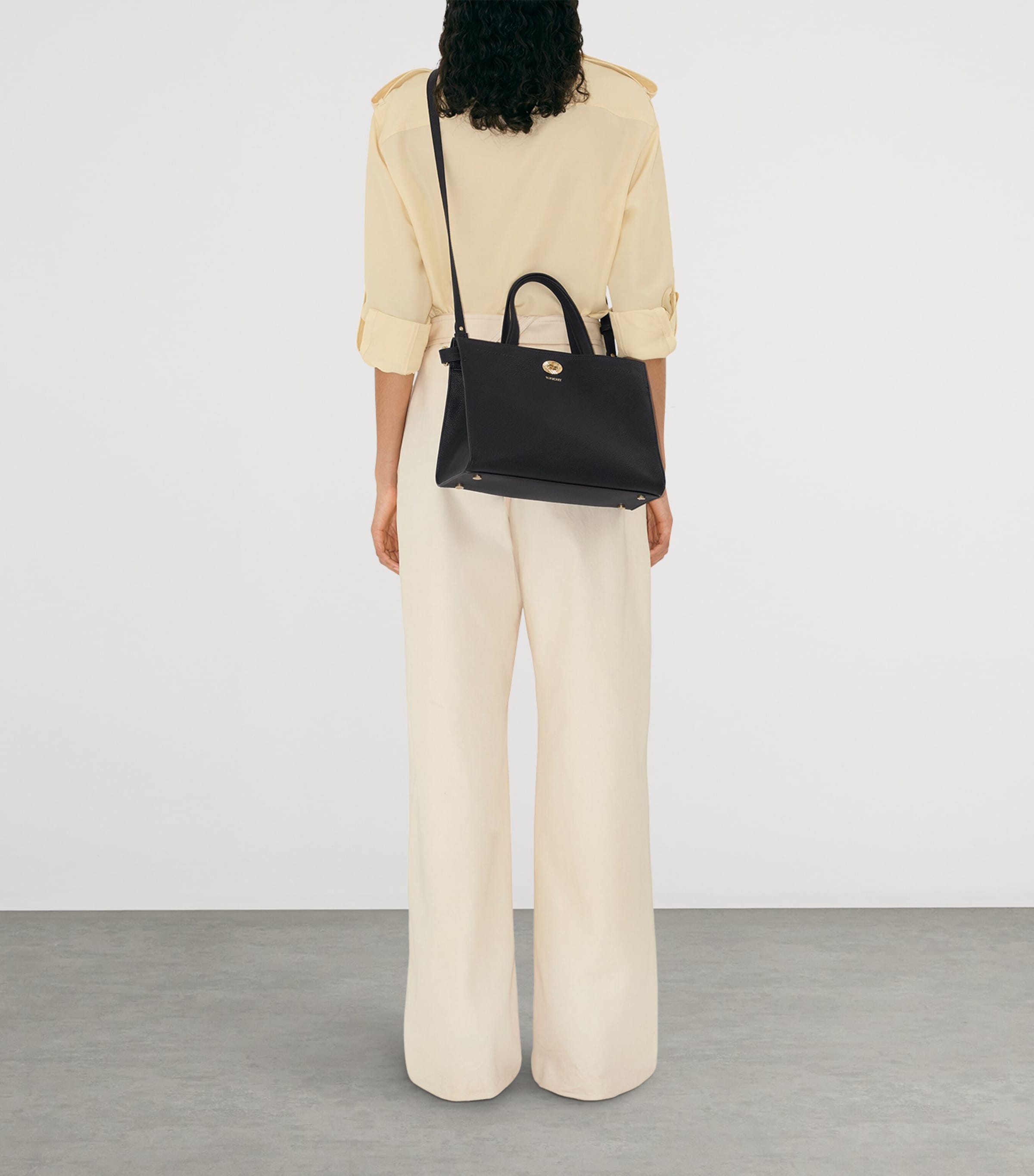 Small Calfskin Cotswolds Tote Bag BLACK Image 3