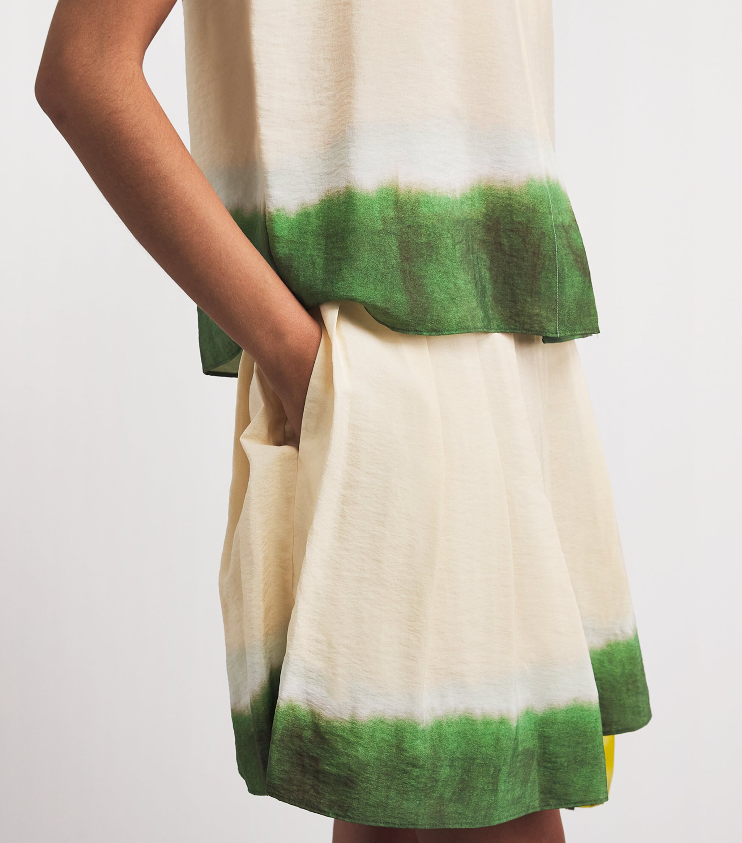 Vince Womens Dip Dye Pleated Midi Skirt Prclain/herba Image 3