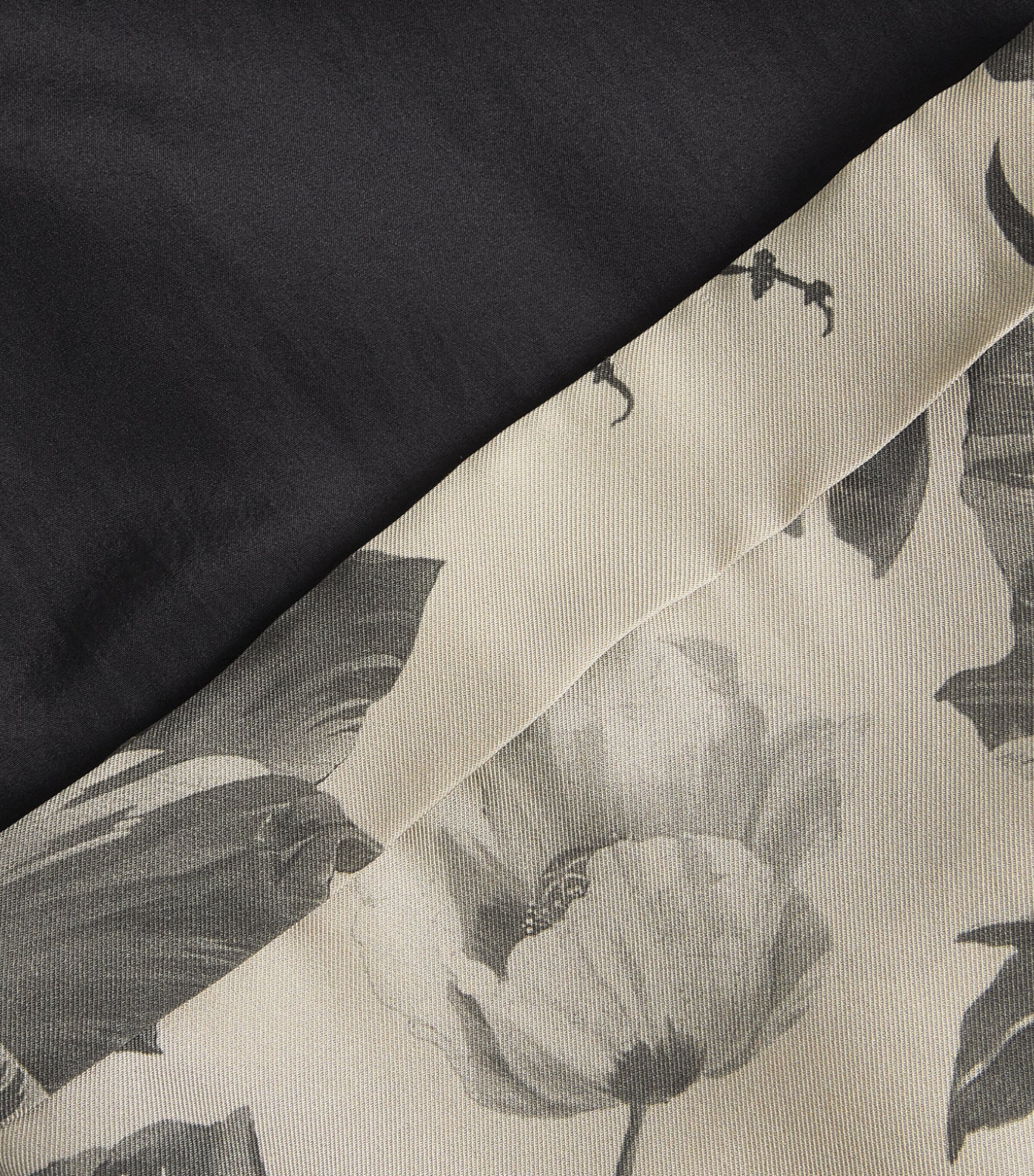 Maison Margiela Mens Silk Floral-Sleeve Shirt Black Image 6