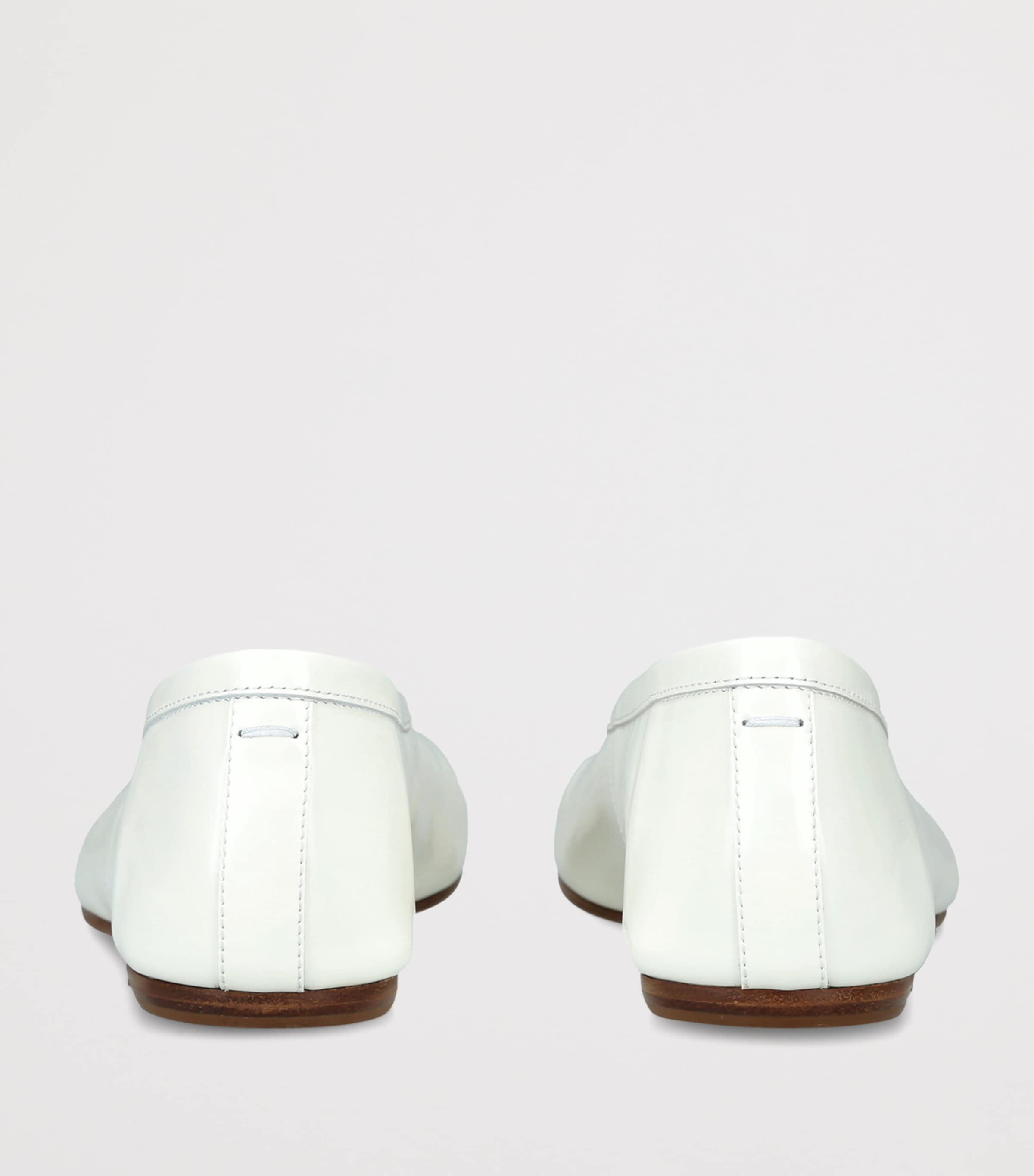 Maison Margiela Leather Tabi Ballet Flats White Image 2