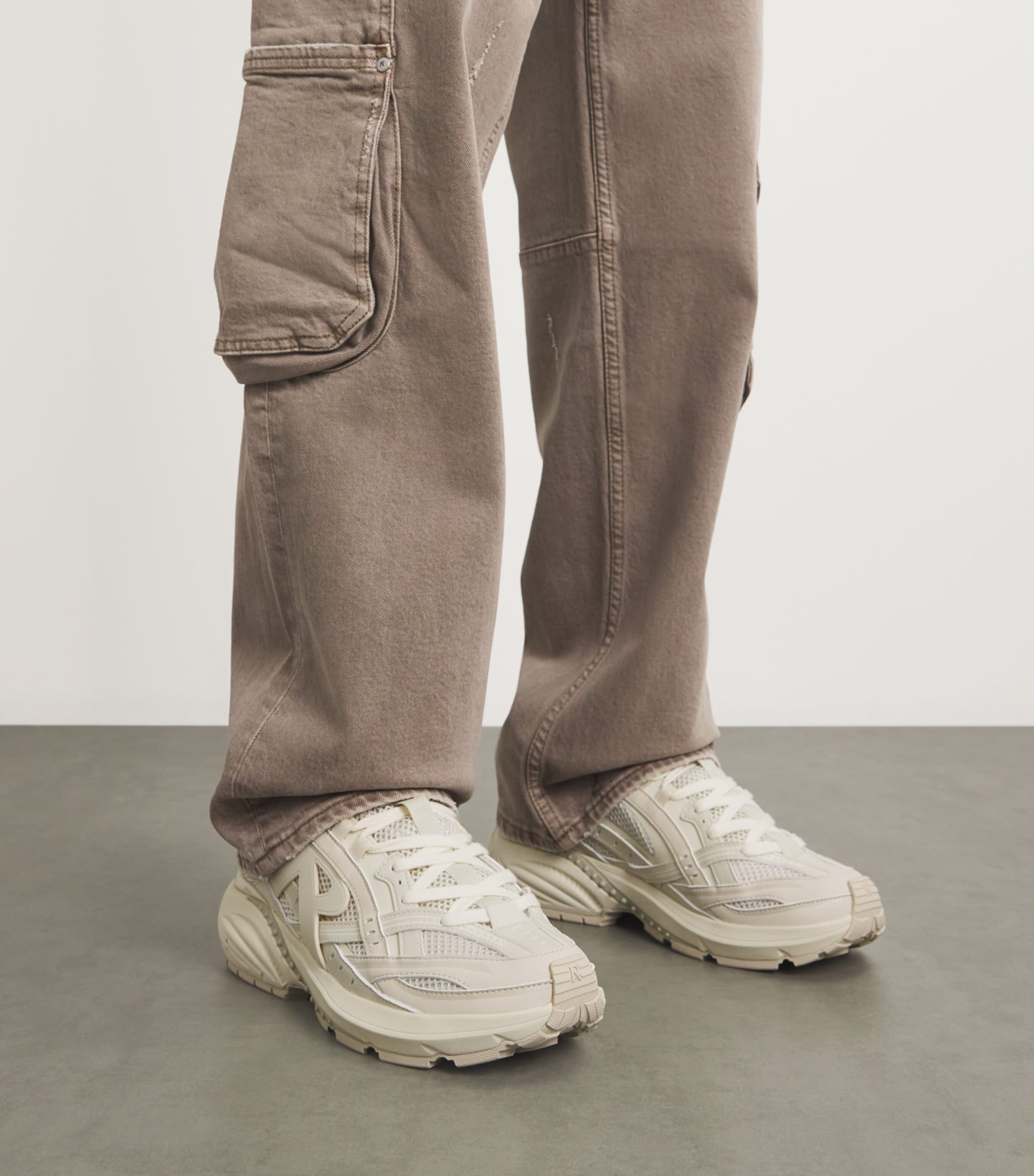 Storm Runner Sneakers OFF WHITE Image 2