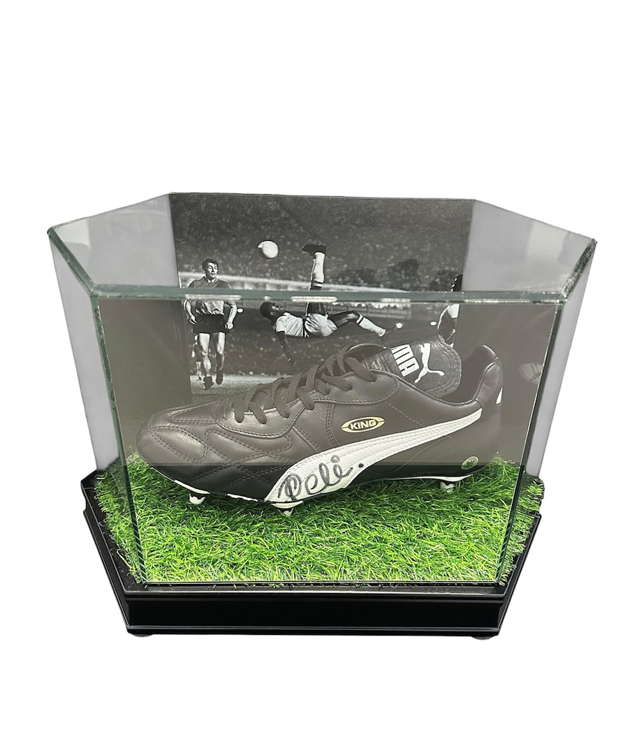 Leipzig Galleries Pelé Signed Vintage Puma King Football Boot Display Image 1