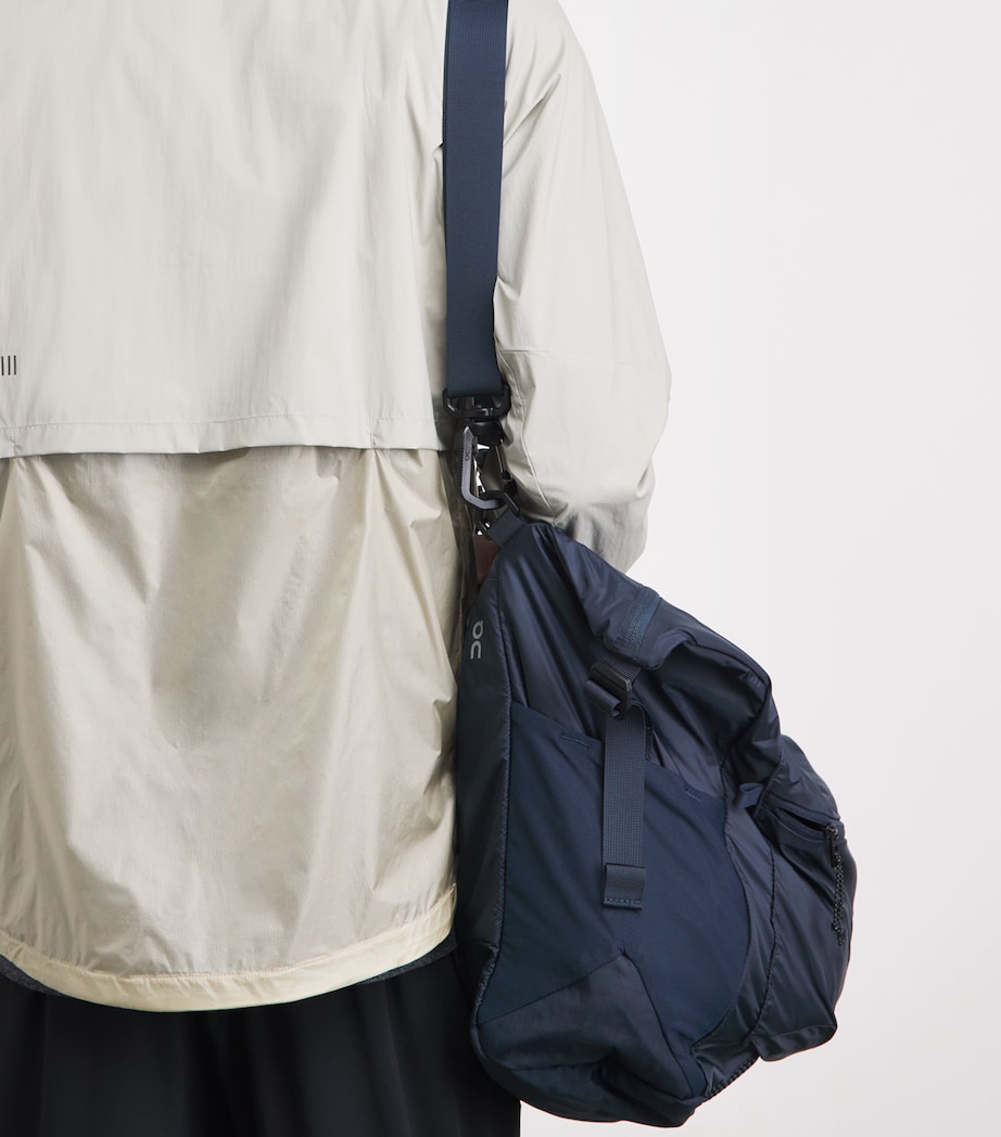On Track Pack 35L Lite Bag Navy Image 4