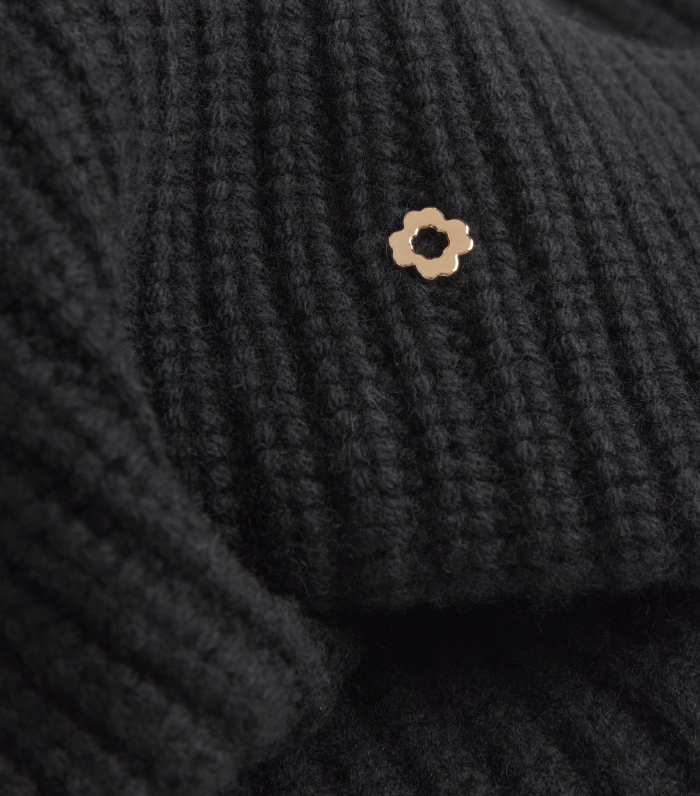 Maje Wool-Cashmere Clover Beanie Black Image 4