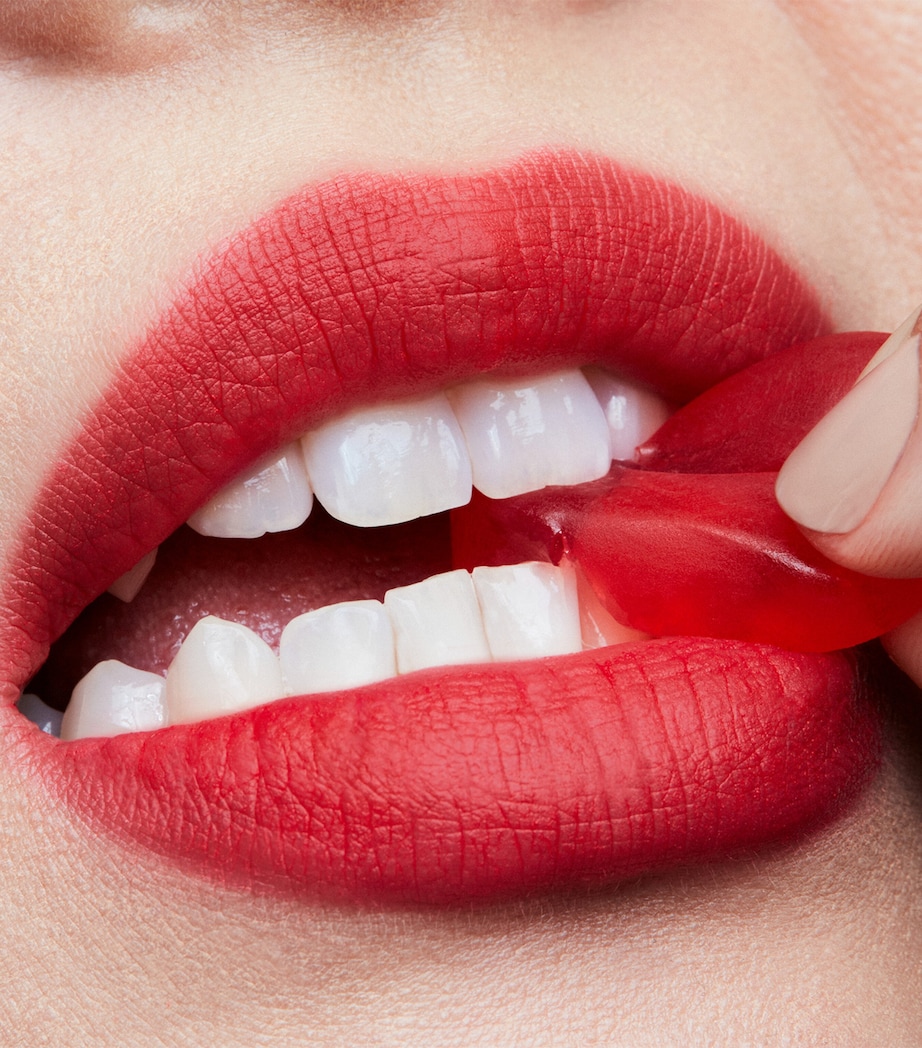 Powder Kiss Lipstick LASTING PASSION Image 3