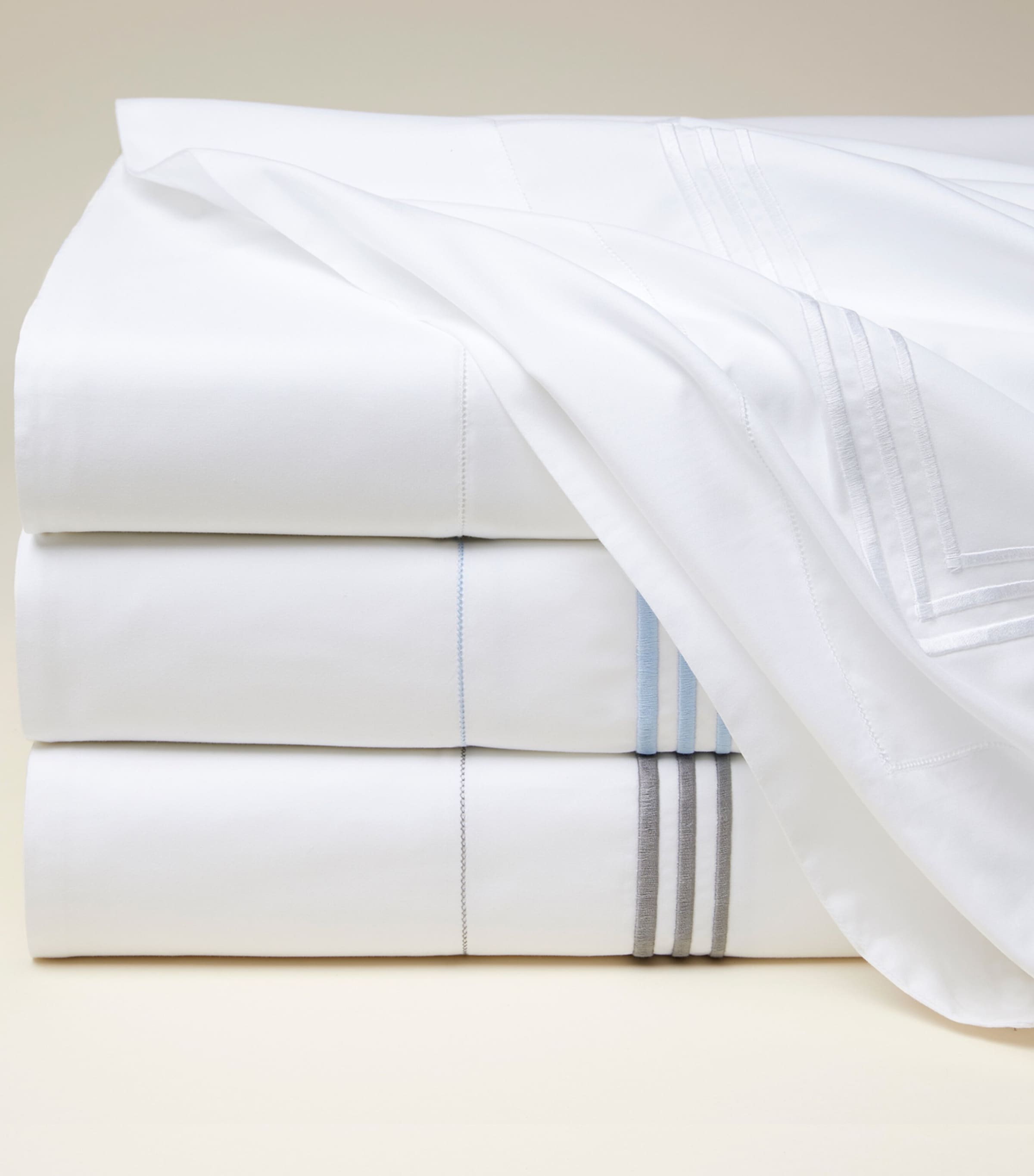 Tre Righe King Flat Sheet (275cm x 275cm) WHT/CHARCOAL Image 2