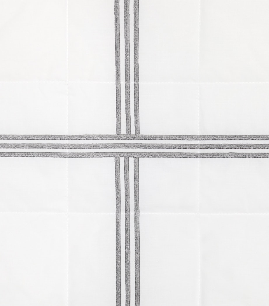 Pratesi Tre Righe Super King Quilt (290cm x 260cm) Wht/charcoal Image 3