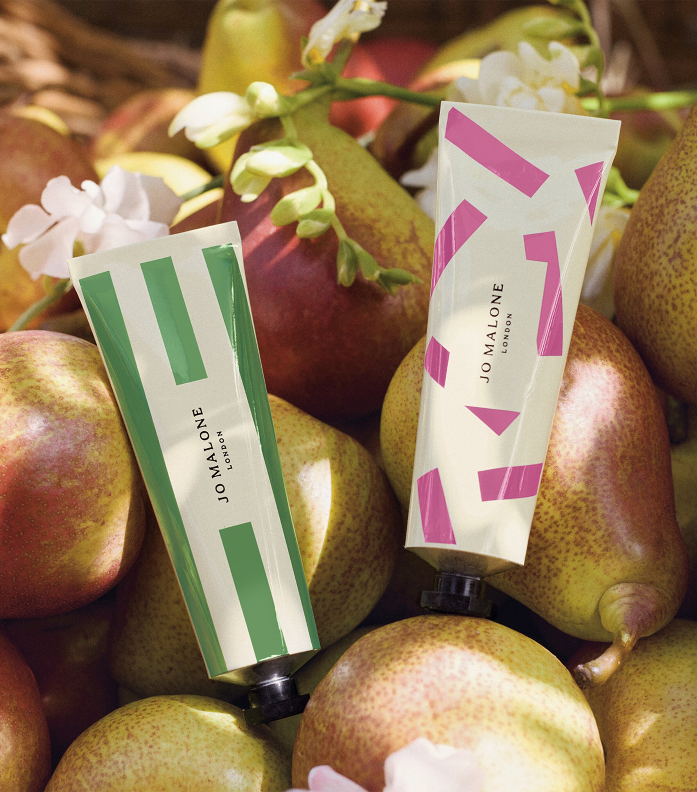 Jo Malone London English Pear & Freesia Hand Cream (30ml) Image 3