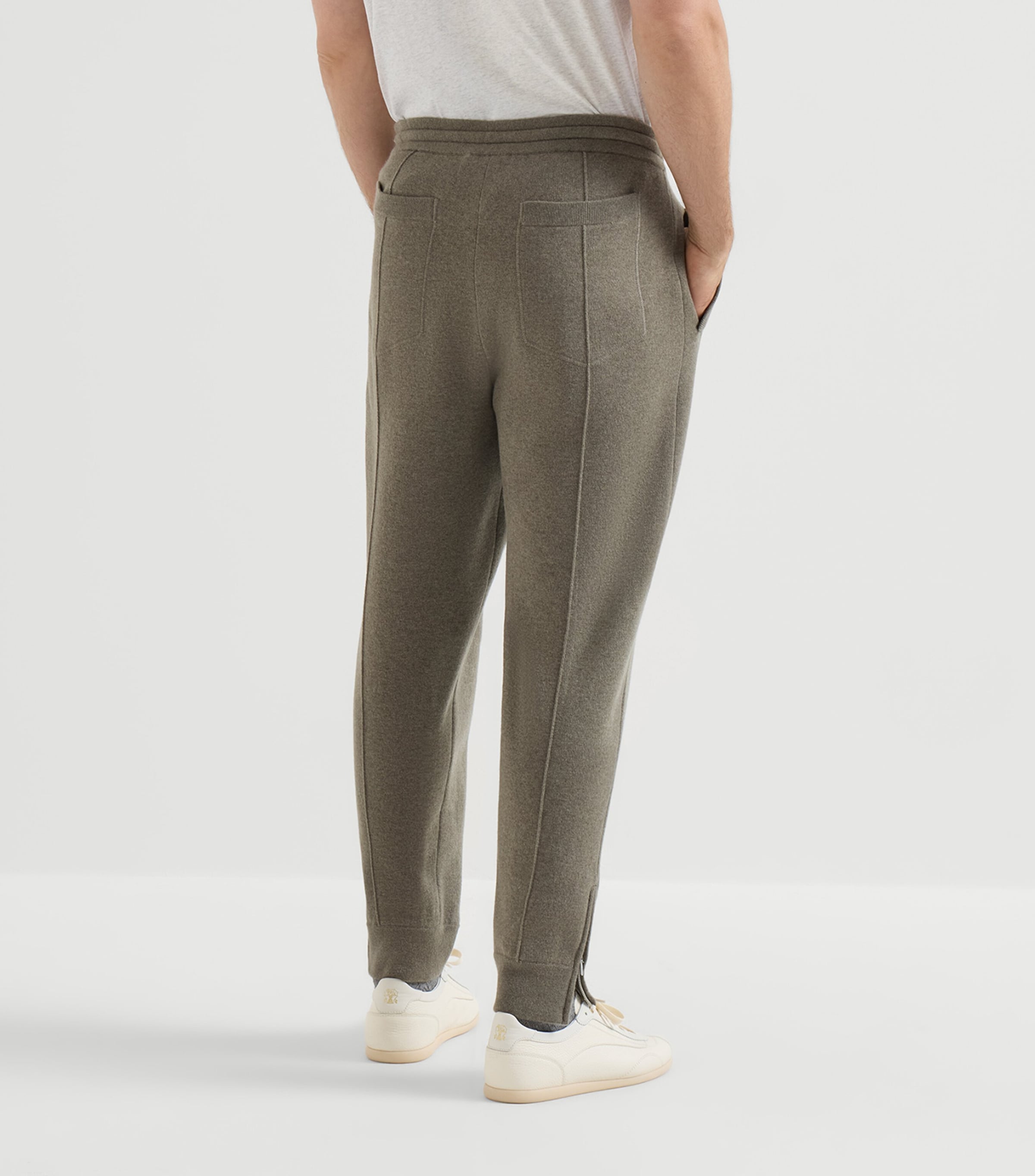 Brunello Cucinelli Mens Cashmere-Blend Double-Knit Sweatpants Image 3