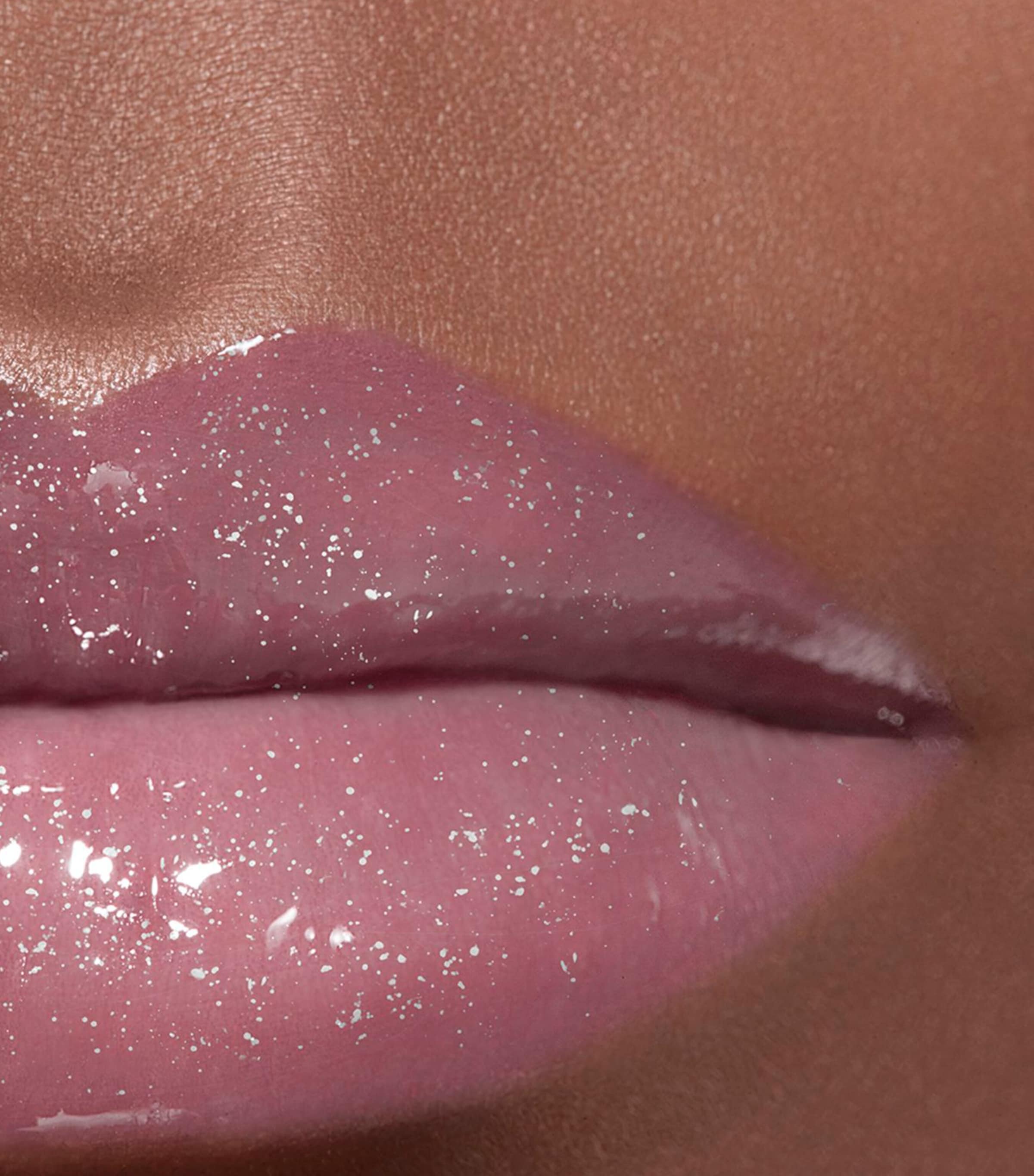 CHANEL ROUGE COCO GLOSS Moisturising Gloss Infiniment Image 4