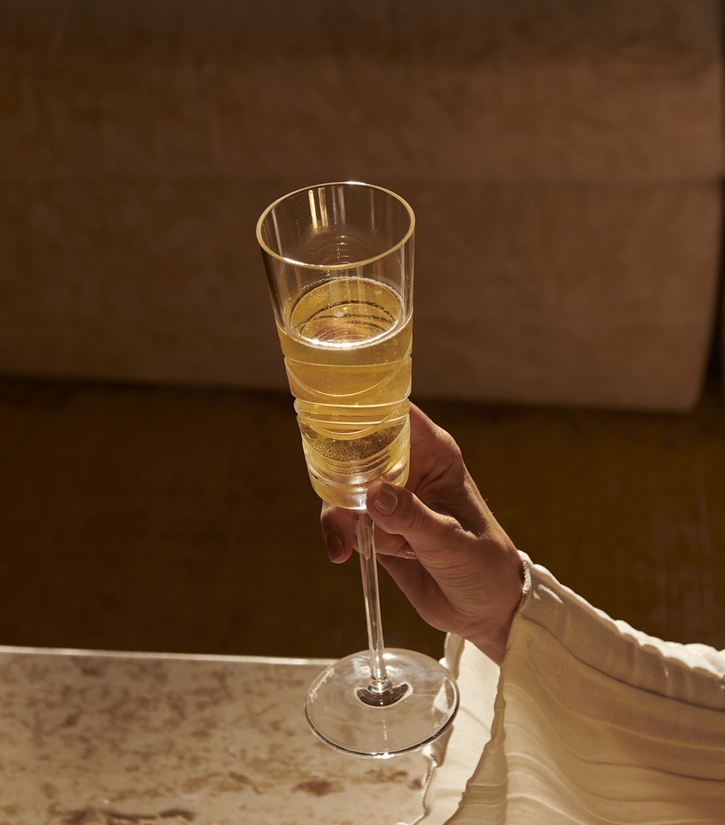 Set of 2 Crystal Aran Champagne Flutes (275ml) CLEAR Image 2