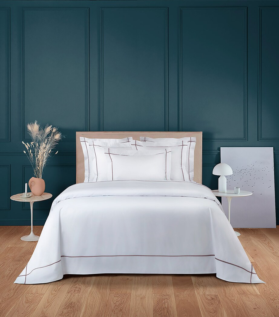 Yves Delorme Athena Iris King Oxford Pillowcase (50cm x 90cm) Iris Image 1