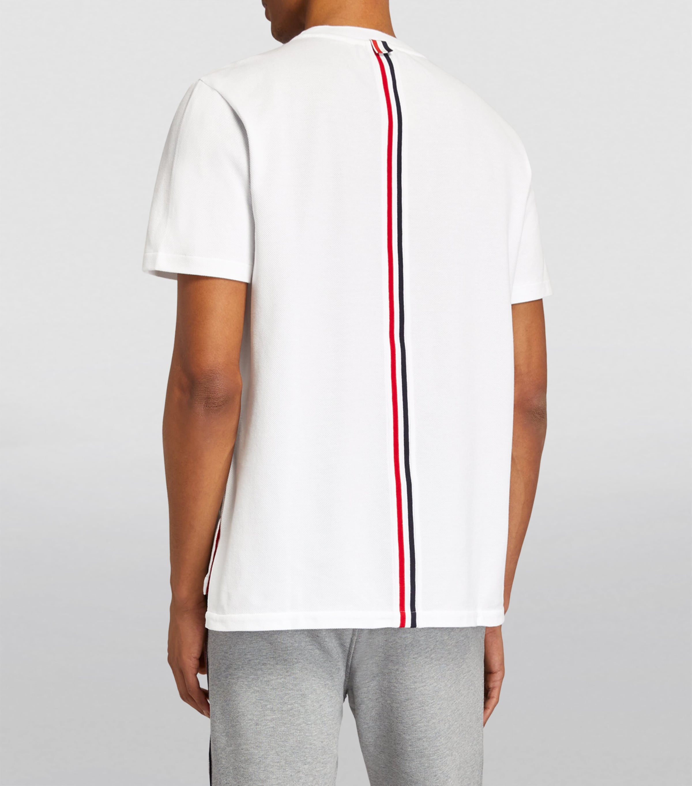 Tシャツ・カットソー THOM BROWNE WHITE T-SHIRT WITH TRICOLOUR DETAIL Thom Browne Tricolour Stripe T-Shirt | Harrods UK