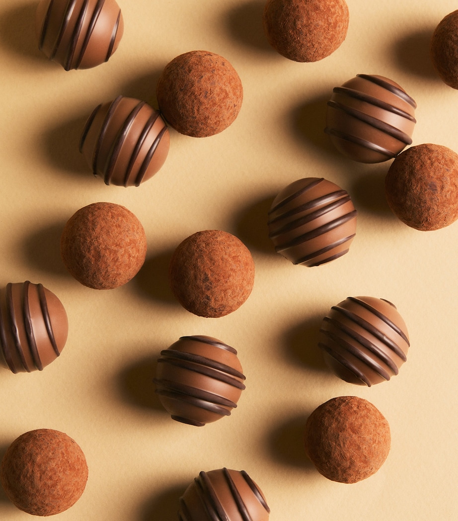 The Champagne & Truffles Gift Box MULTI Image 3