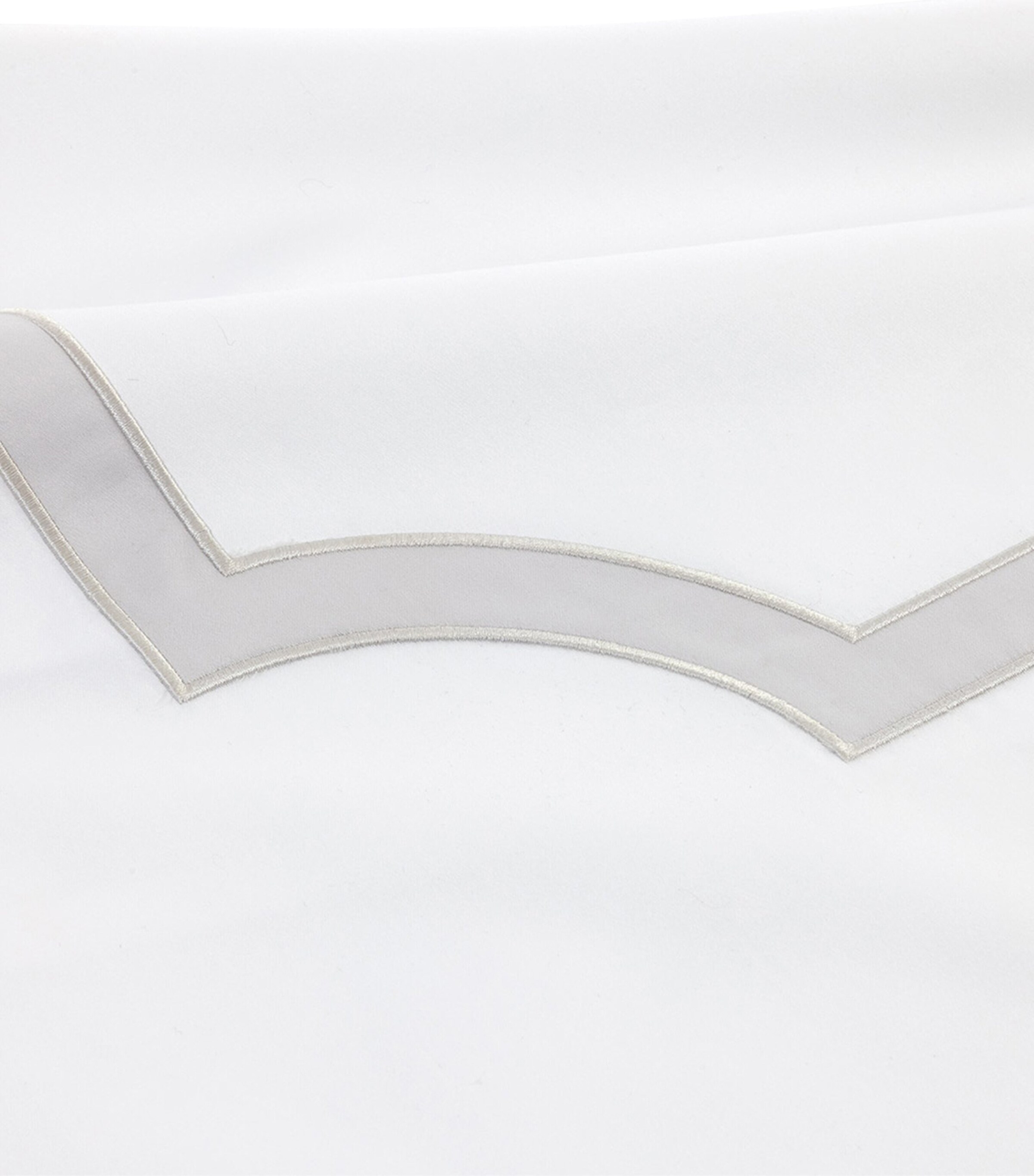 Yves Delorme Couture Haussmann Brume Super King Flat Sheet (270cm x 320cm) Brume Image 2