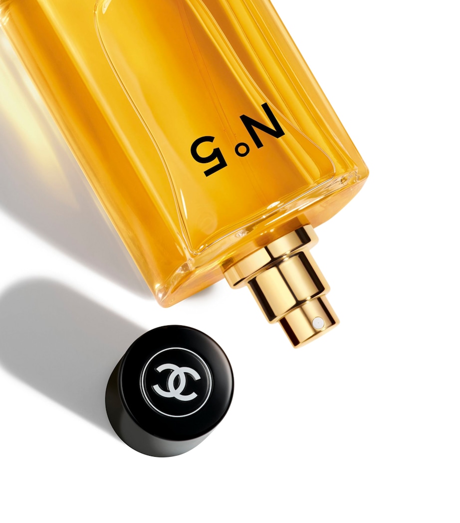 CHANEL N°5 Eau de Toilette Spray (150ml) Image 2