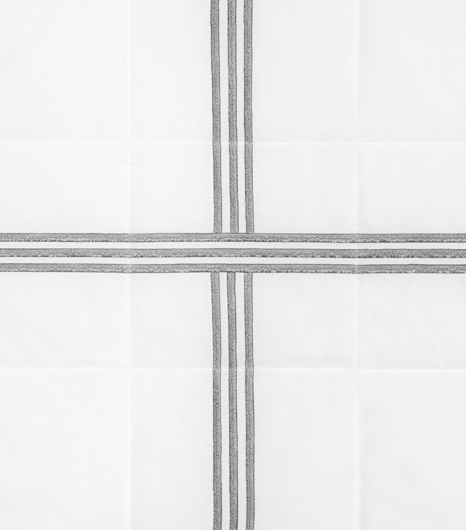 Pratesi Tre Righe Super King Quilt (290cm x 260cm) Wht/charcoal Image 2