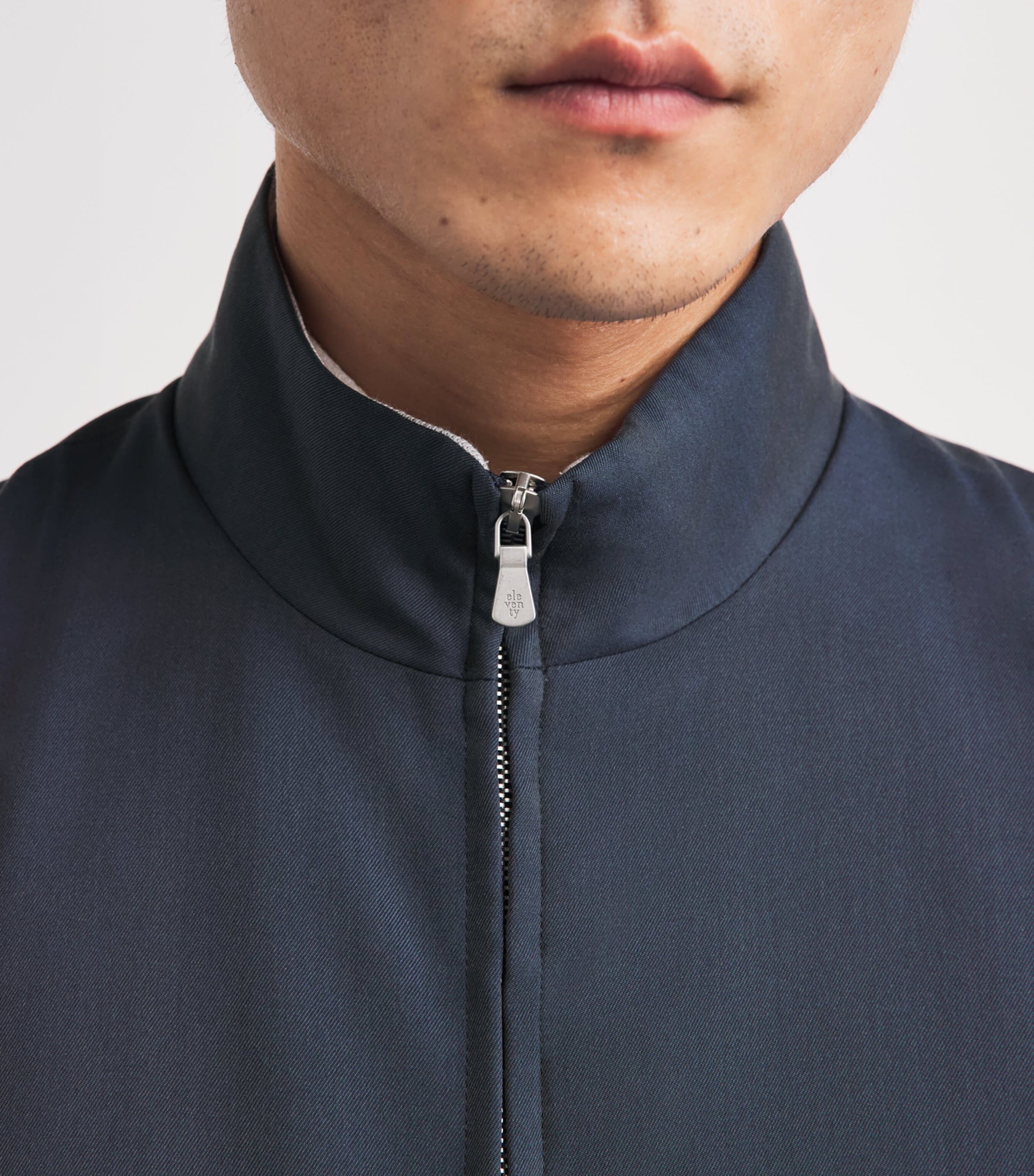 Eleventy Mens Silk Technical Gilet Blu Image 3