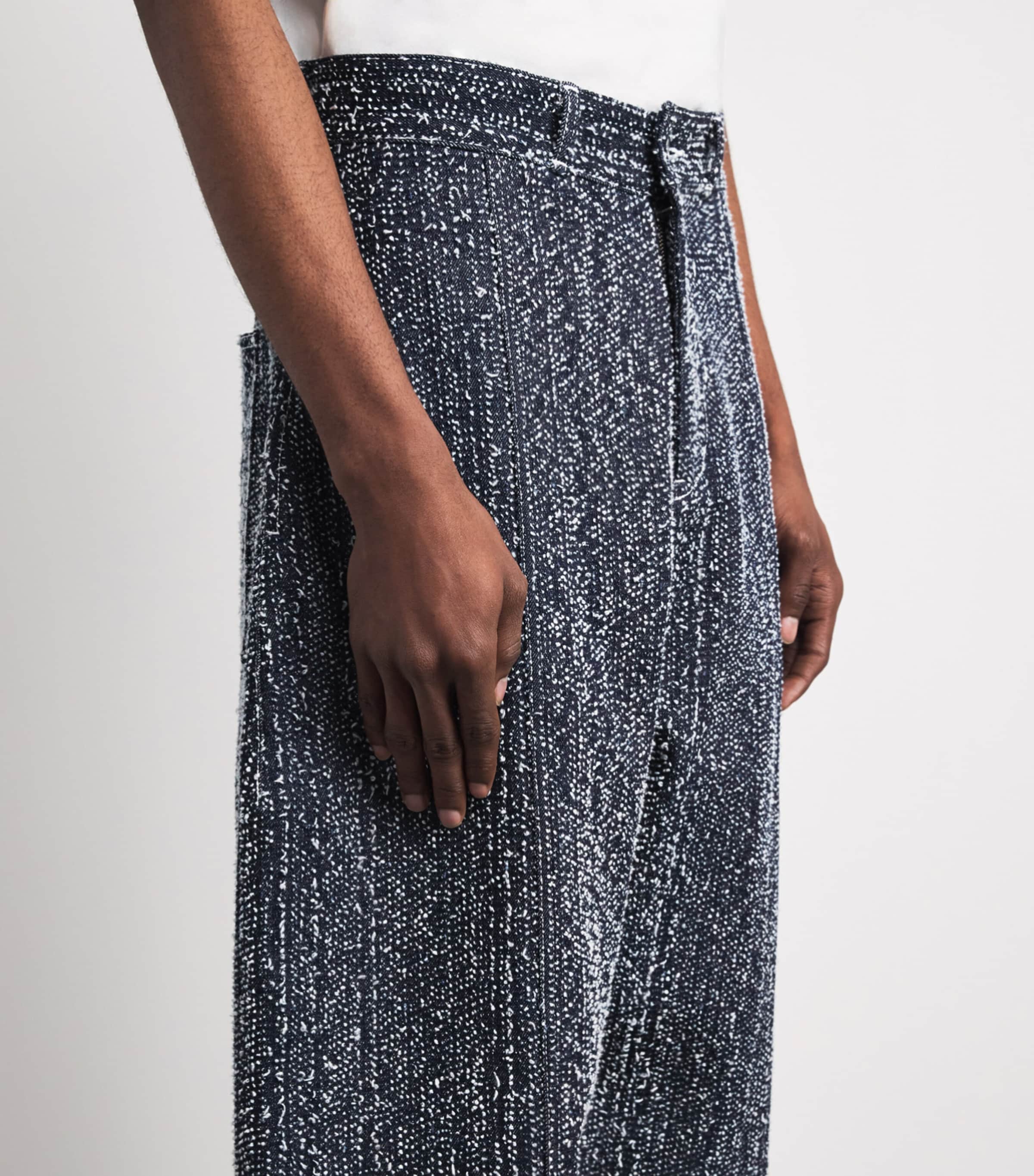 Sage Nation Mens Denim Speckled Box-Pleat Trousers Snow Nep Image 3