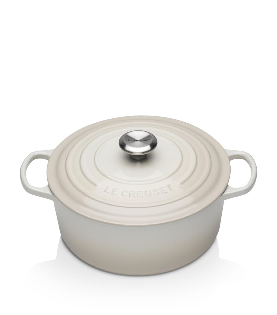 Cast Iron Round Casserole Dish (26cm) MERINGUE Image 1