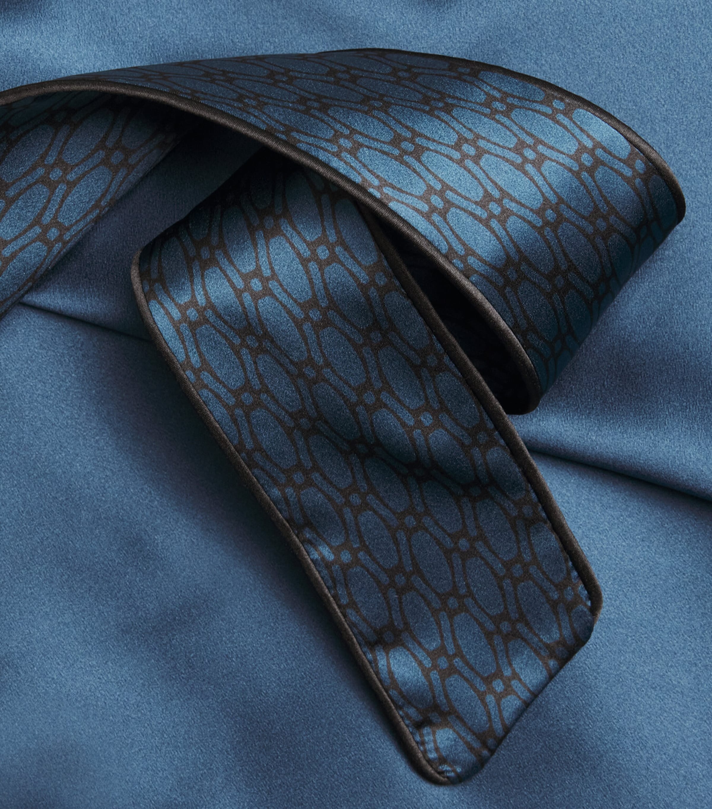 Olivia von Halle Mens Silk Twill Geometric Mescal Robe Orion Image 6