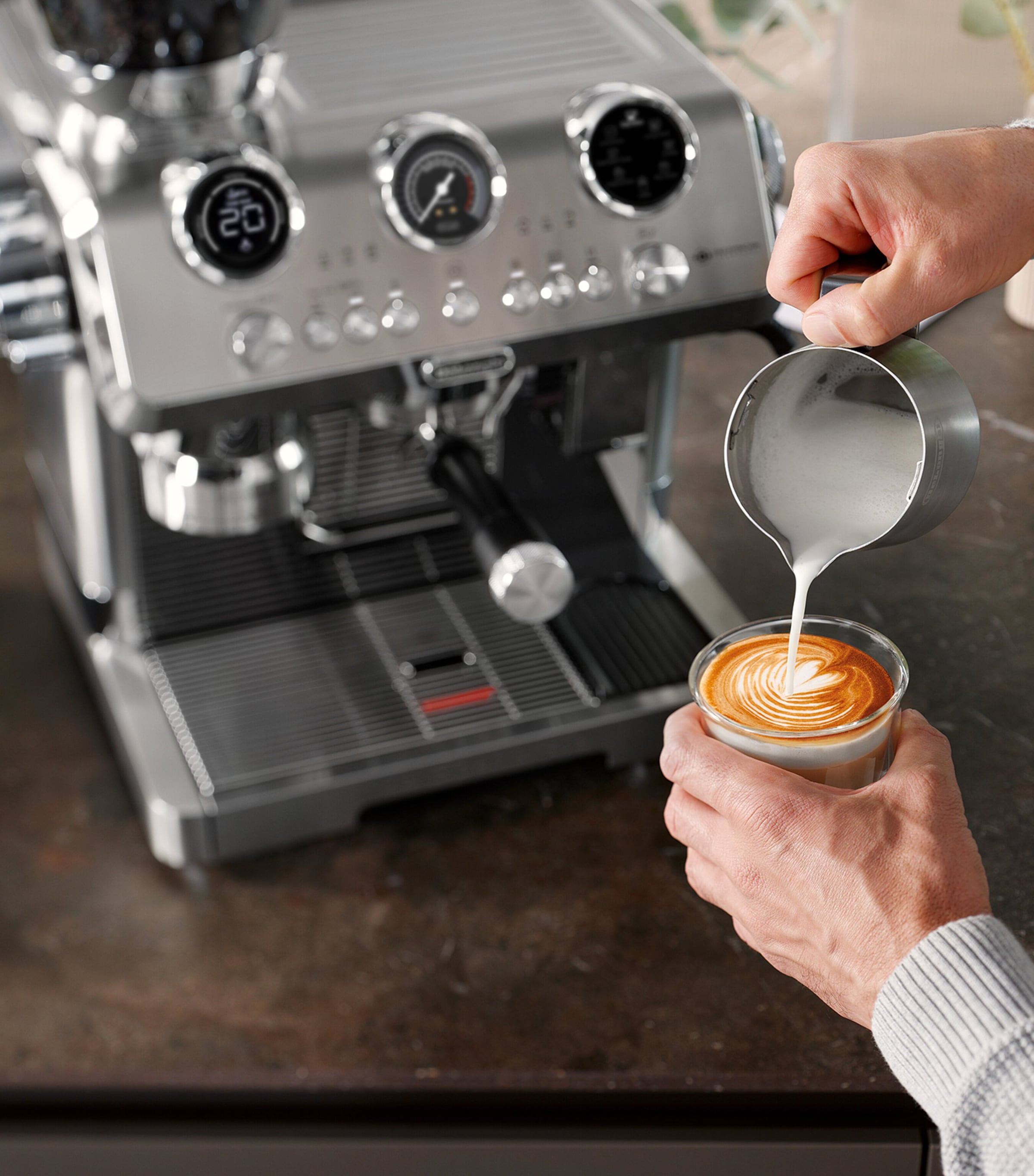 La Specialista Maestro Coffee Machine METAL Image 10