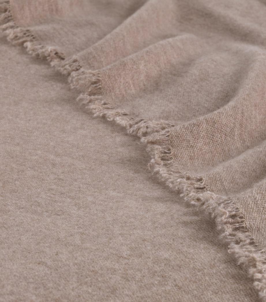 Frette Wool-Blend Lightness Blanket (250cm x 260cm) Beige Medio Image 4