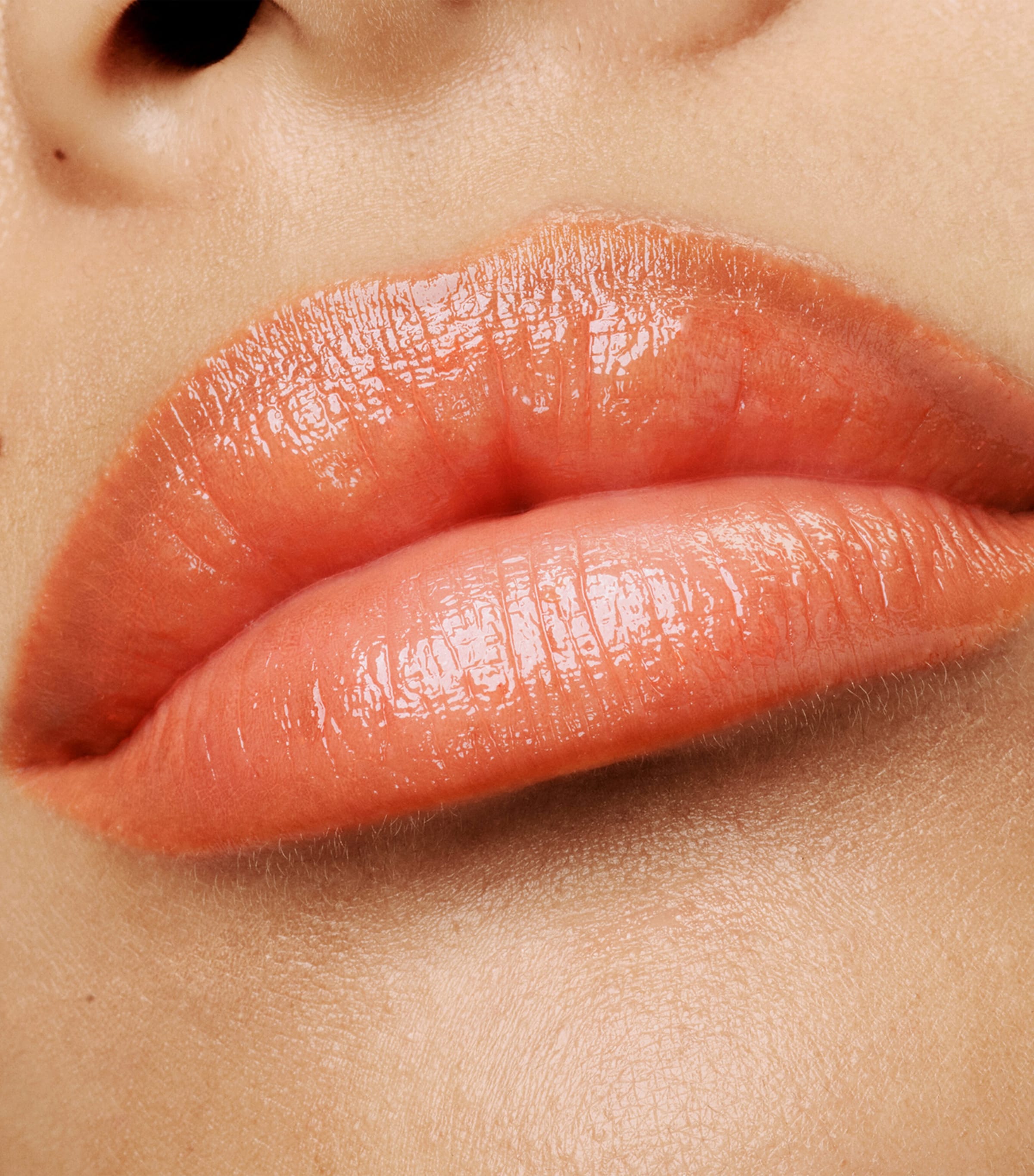 Soleil Tinted Lip Balm 02 JETSET Image 5