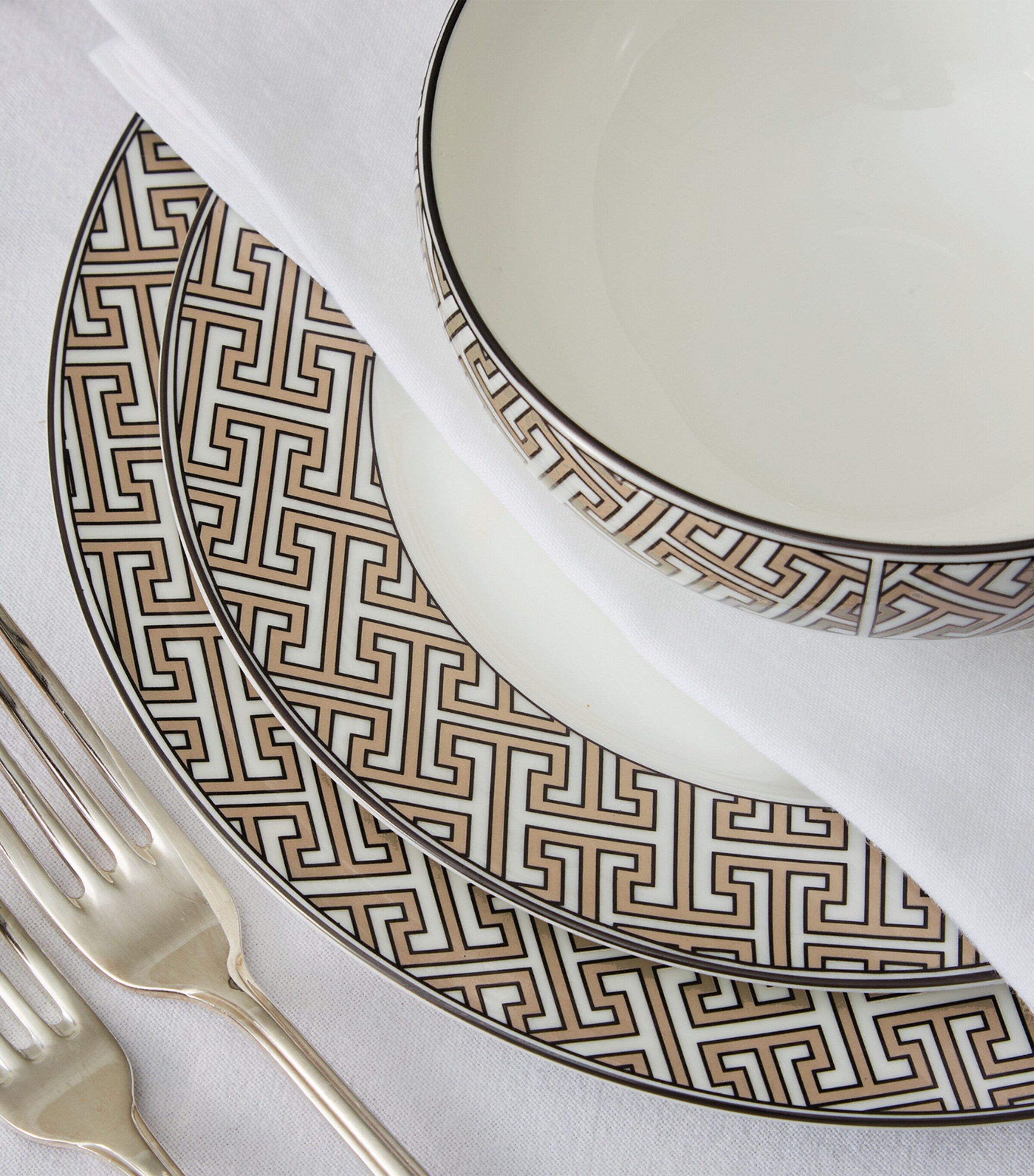 Maze Breakfast Bowl (15cm) TRUFFLE Image 4