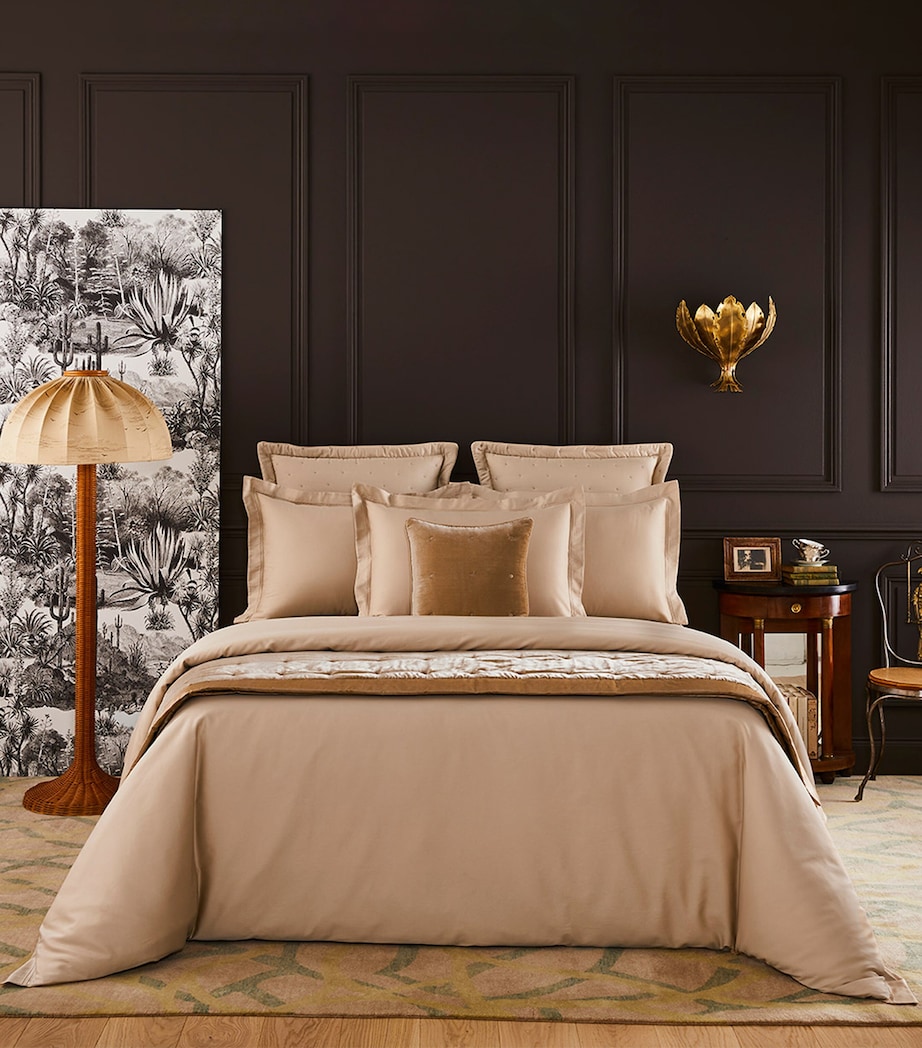 Yves Delorme Triomphe Double Fitted Sheet (135cm x 190cm) Dune Image 1