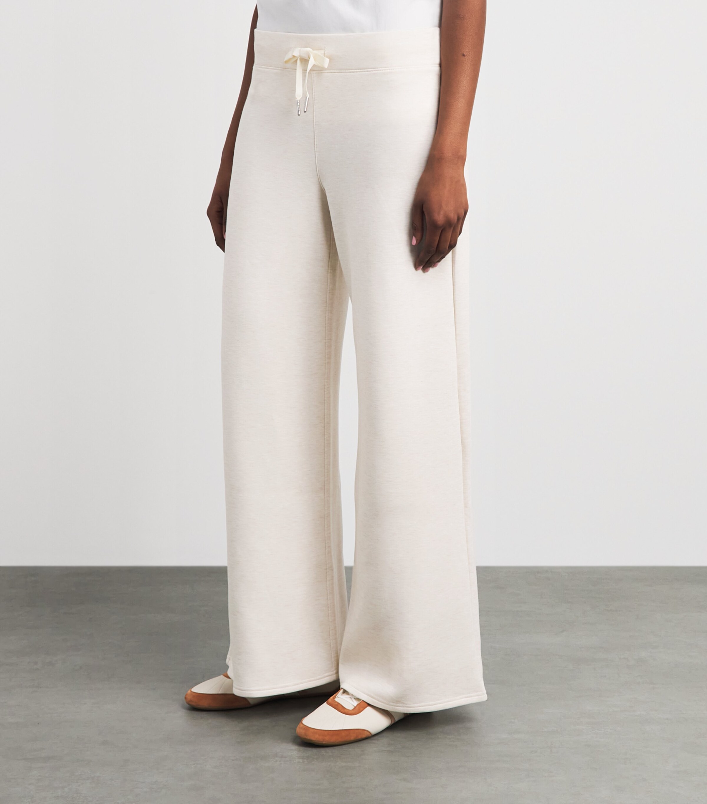 SPANX Womens SPANX AirEssentials Wide-Leg Sweatpants Oatmeal Heather Image 4
