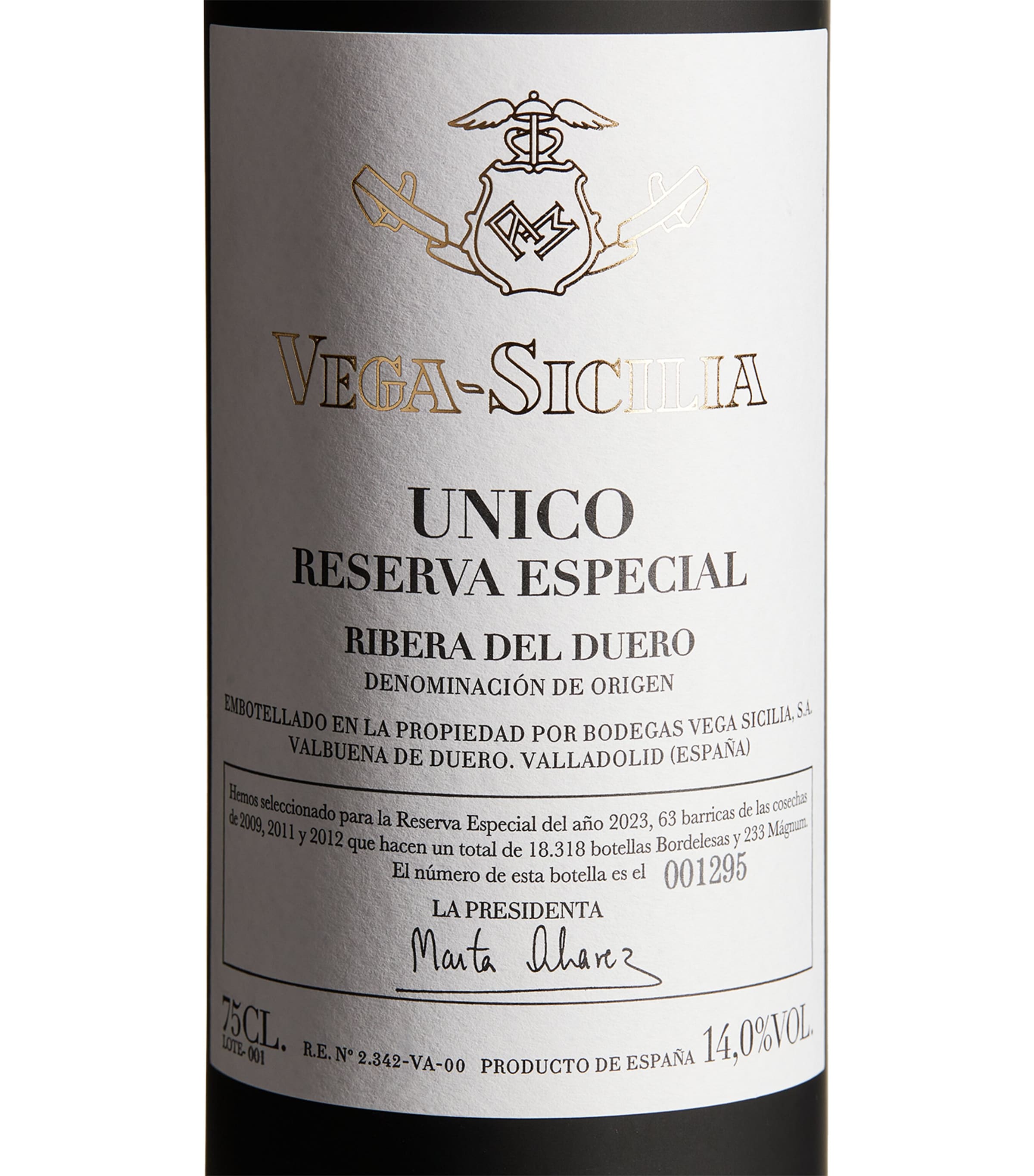 Unico Reserva Especial Non-Vintage (75cl) - Ribera del Duero, Spain NO COLOUR Image 2