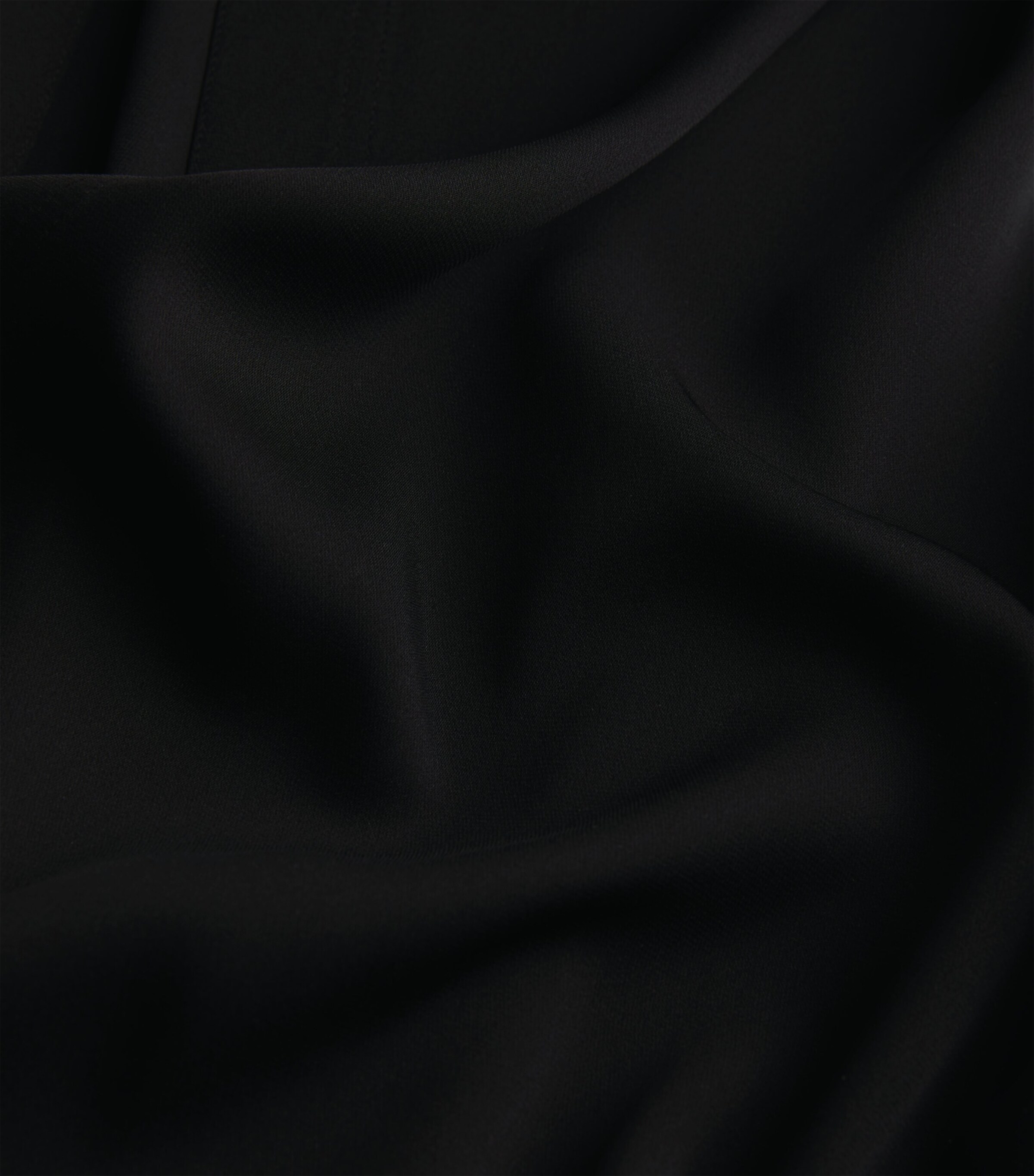 Silk-Blend Slim-Fit Blouse 001BLK Image 5