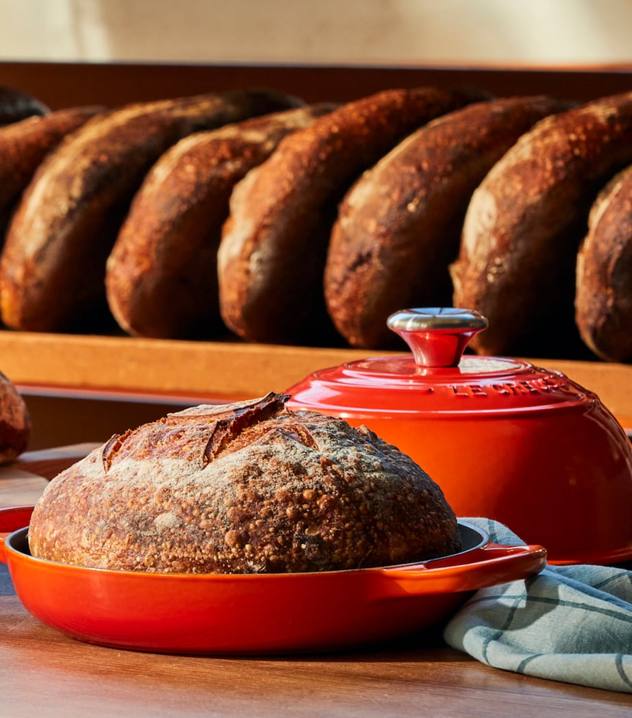 Cast Iron Bread Oven (24cm) VOLCANIC Image 5