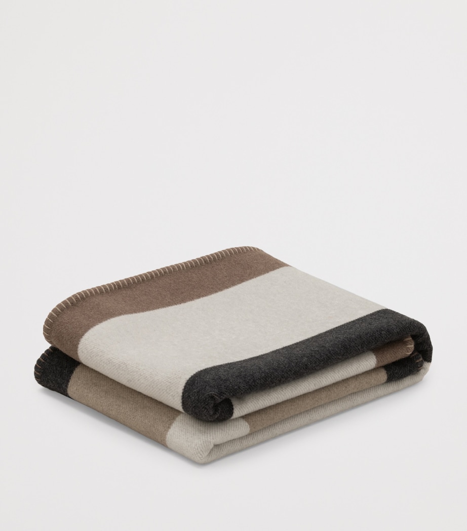 Wool and Cashmere Valatzu Chequers Throw (137cm x 180cm) NATURAL CHARCOAL Image 2
