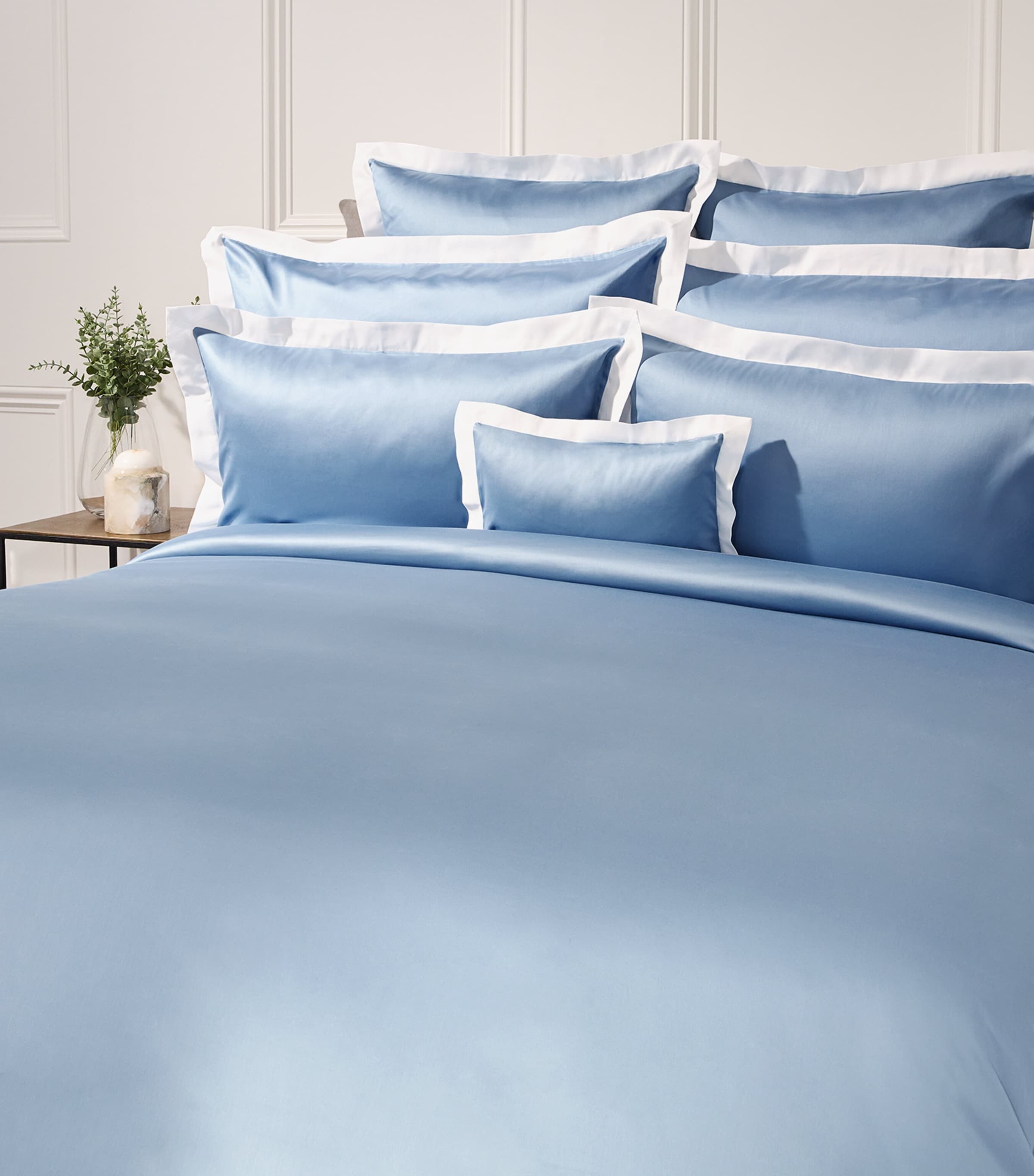 Emma Super King Duvet Cover (260cm x 220cm) 311 CIEL Image 2