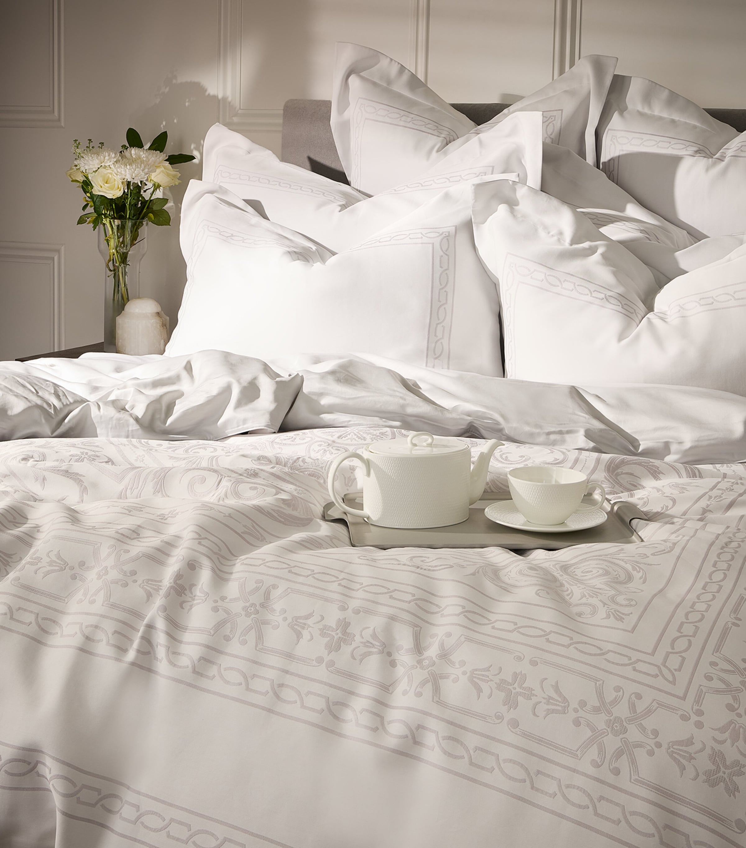 Versailles Square Pillowcase (65cm x 65cm) PERLE Image 3