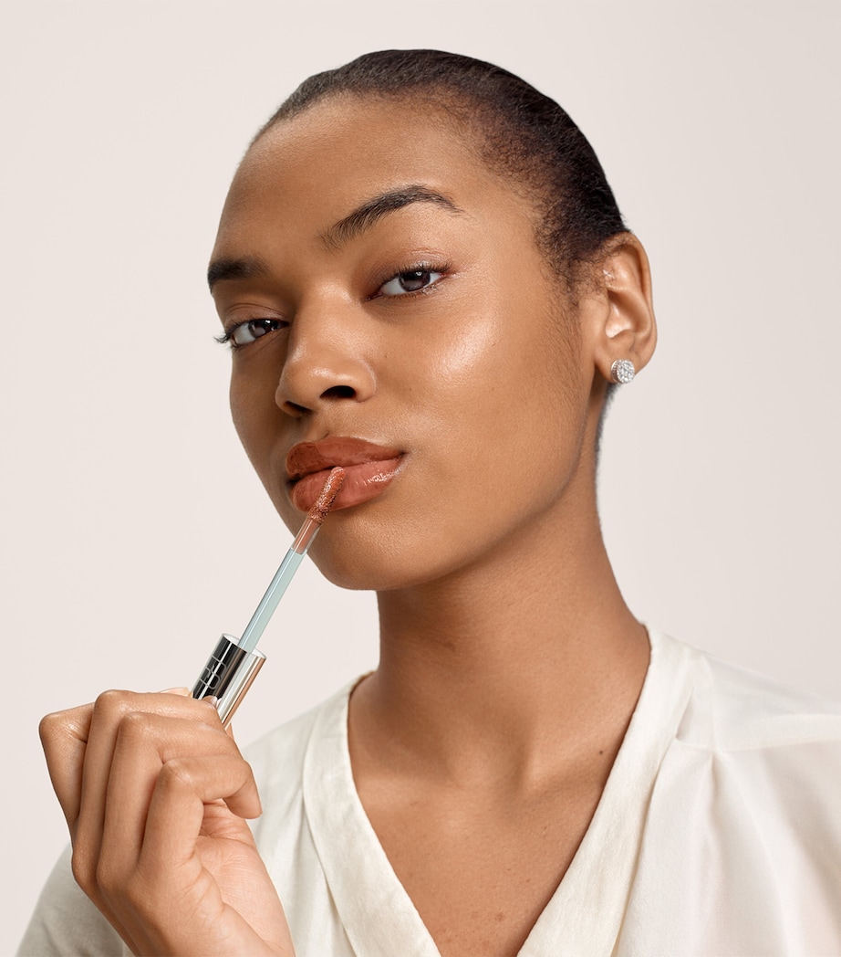 Volumize + Condition Lips SPF 40 (4.5ml) NO COLOUR Image 5